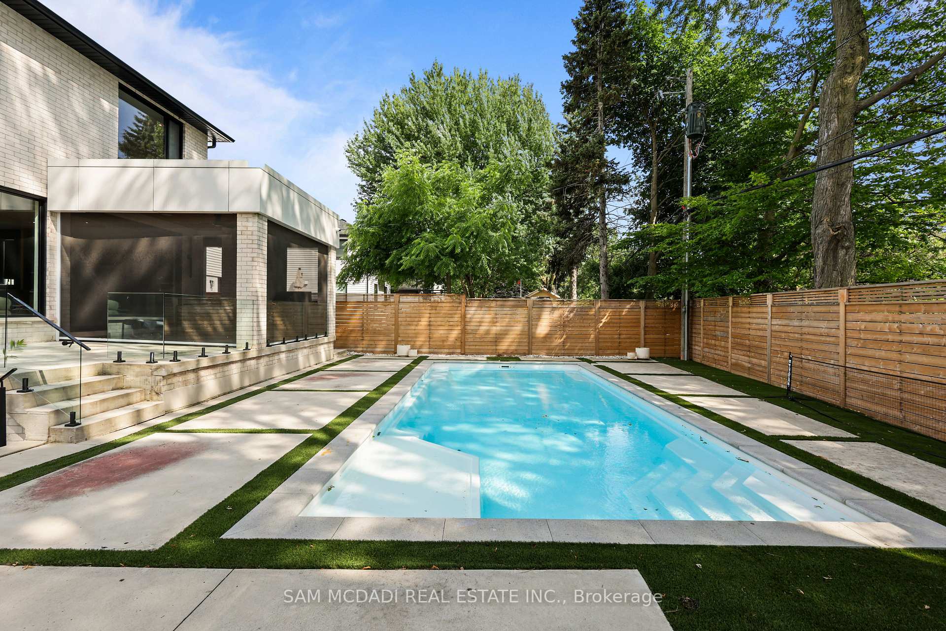 Photo 48 of 2186 Harcourt Crescent, Mississauga, Lakeview — HOMEH