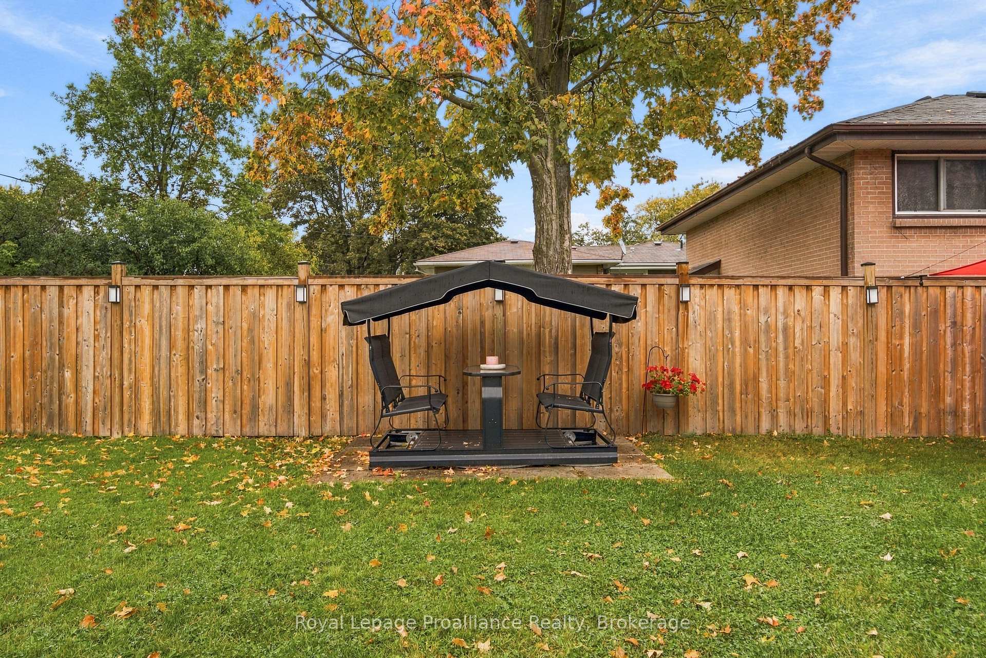 Photo 26 of 14 Munro Avenue, Belleville, Belleville Ward — HOMEH