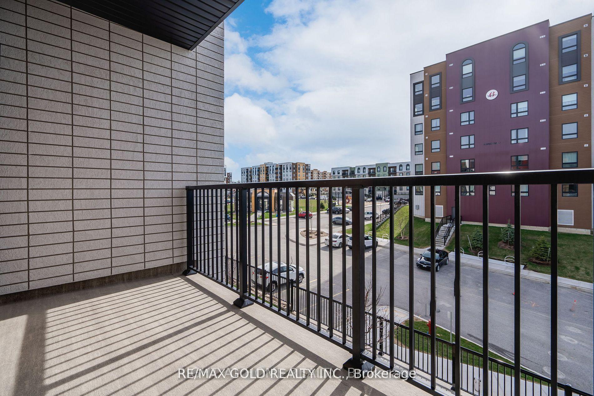 Photo 40 of Unit 213, 1 Chef Lane, Barrie, Innis-Shore — HOMEH