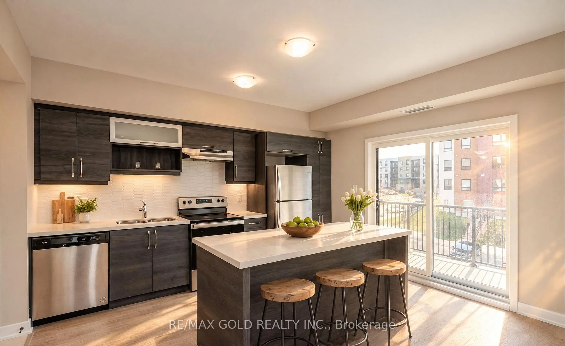 Photo 14 of Unit 213, 1 Chef Lane, Barrie, Innis-Shore — HOMEH