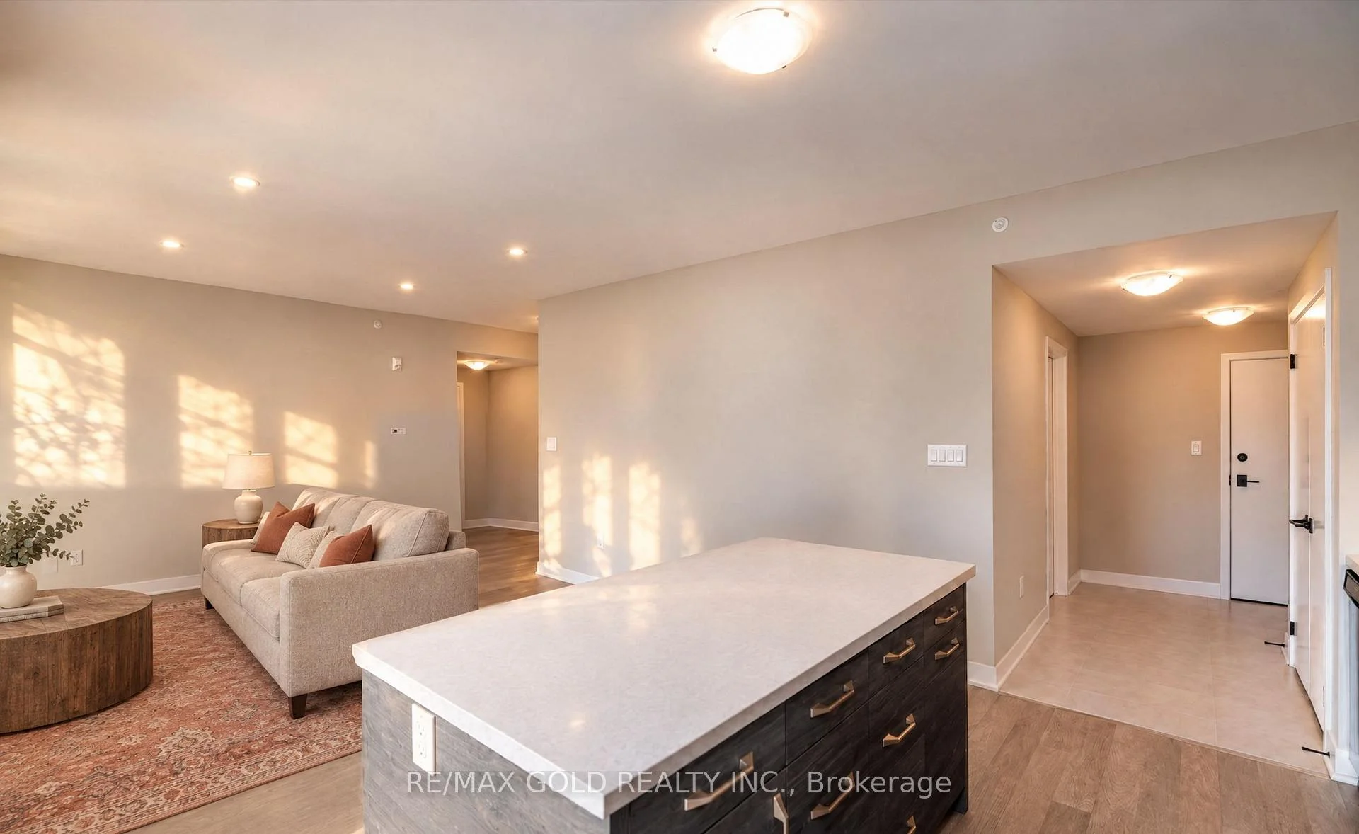 Photo 20 of Unit 213, 1 Chef Lane, Barrie, Innis-Shore — HOMEH