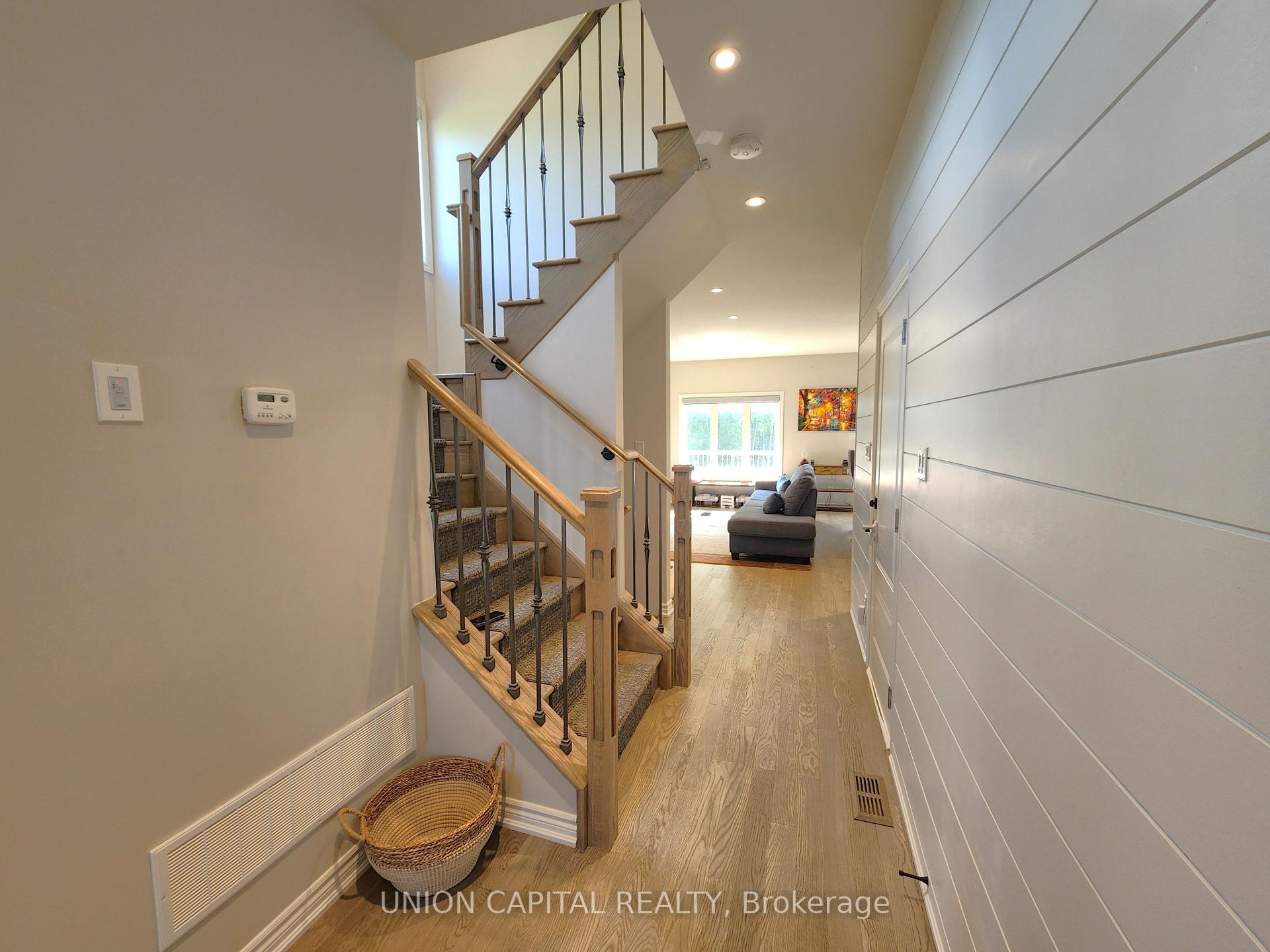 Photo 2 of 47 Gord Matthews Way, Uxbridge — HOMEH