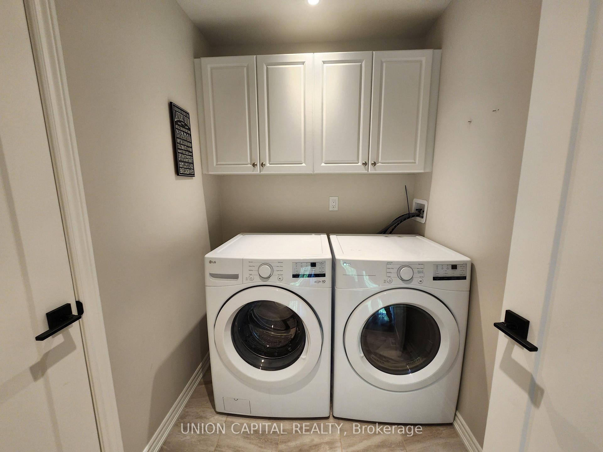 Photo 11 of 47 Gord Matthews Way, Uxbridge — HOMEH
