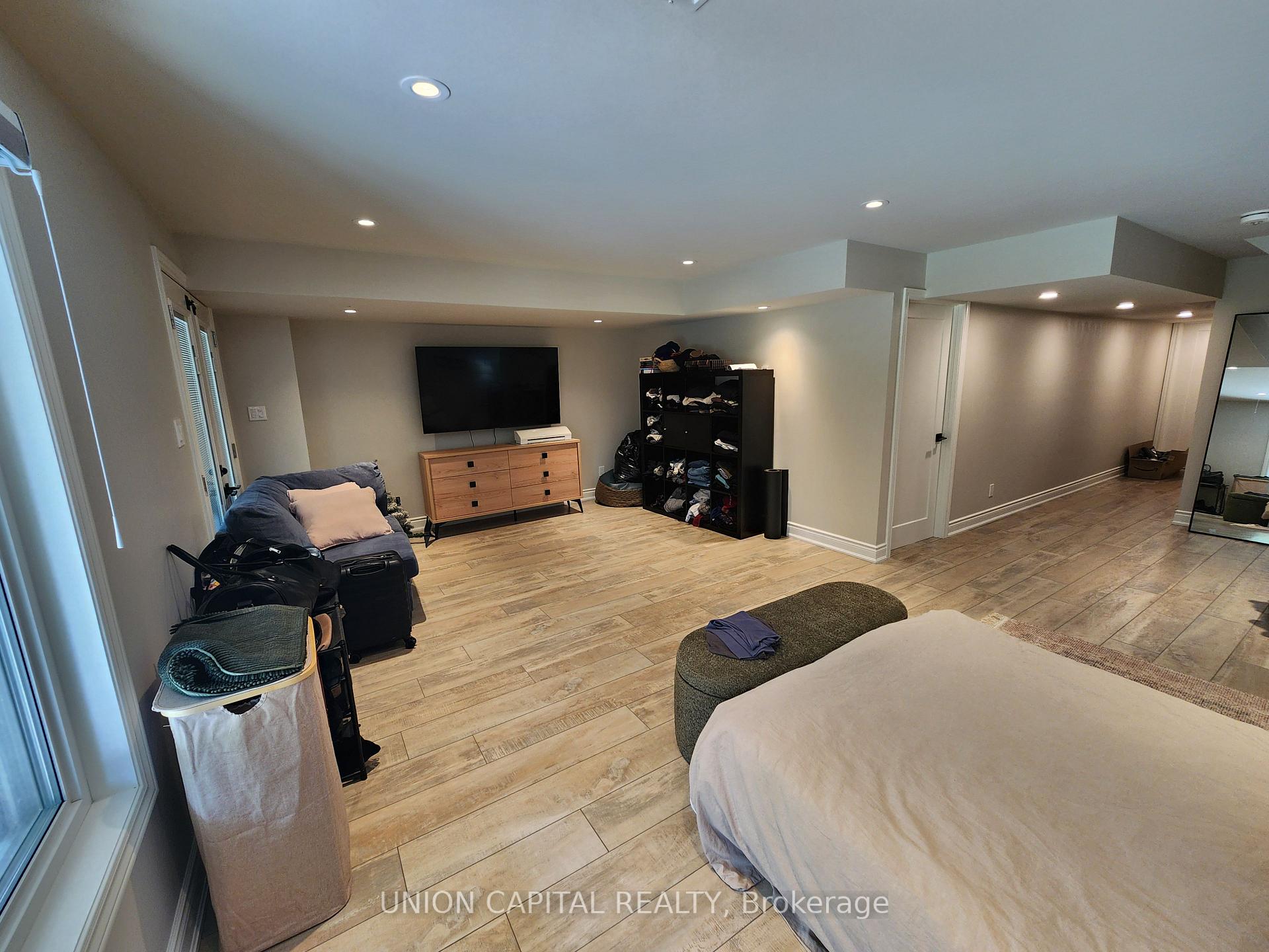 Photo 12 of 47 Gord Matthews Way, Uxbridge — HOMEH