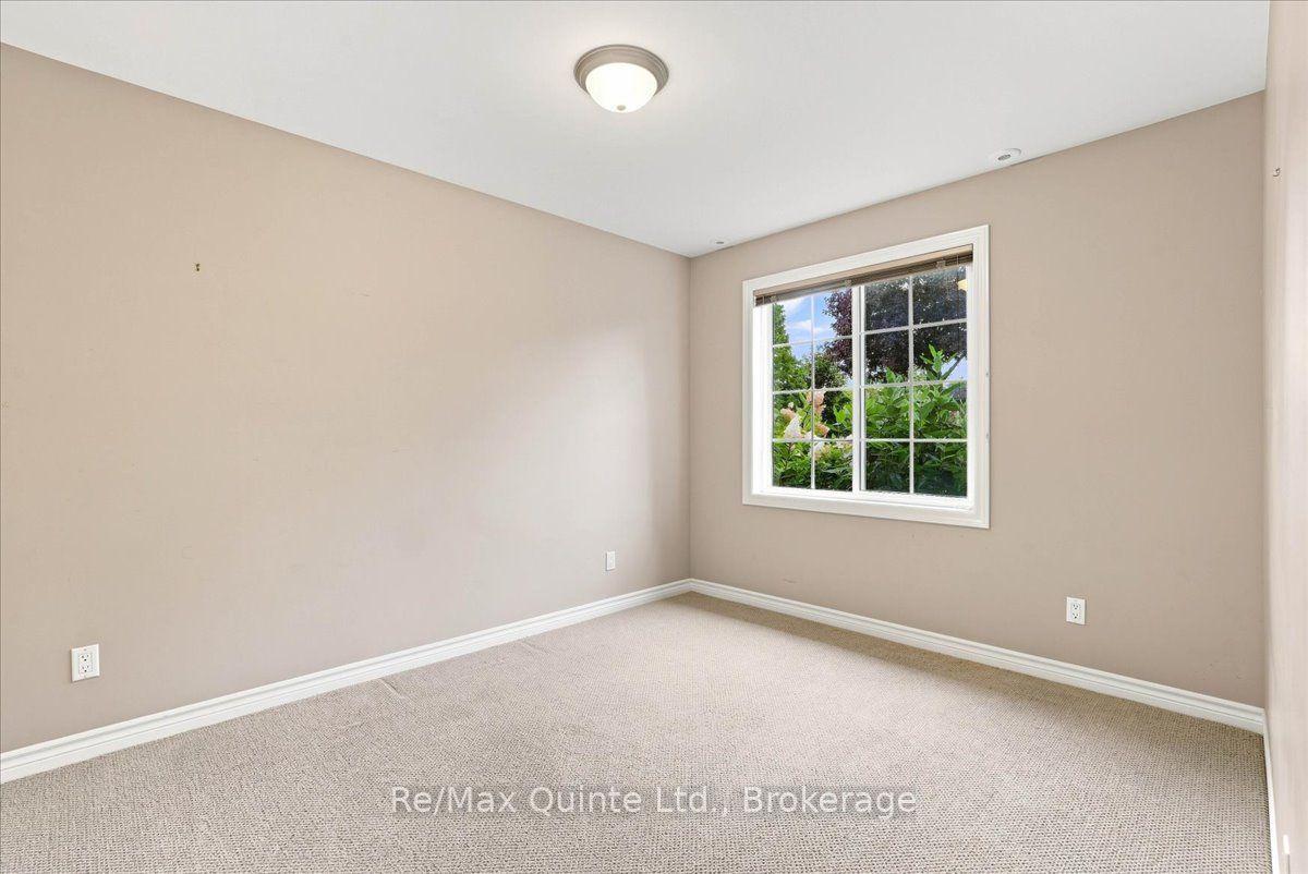 Photo 10 of 4 Forest Drive, Brighton — HOMEH