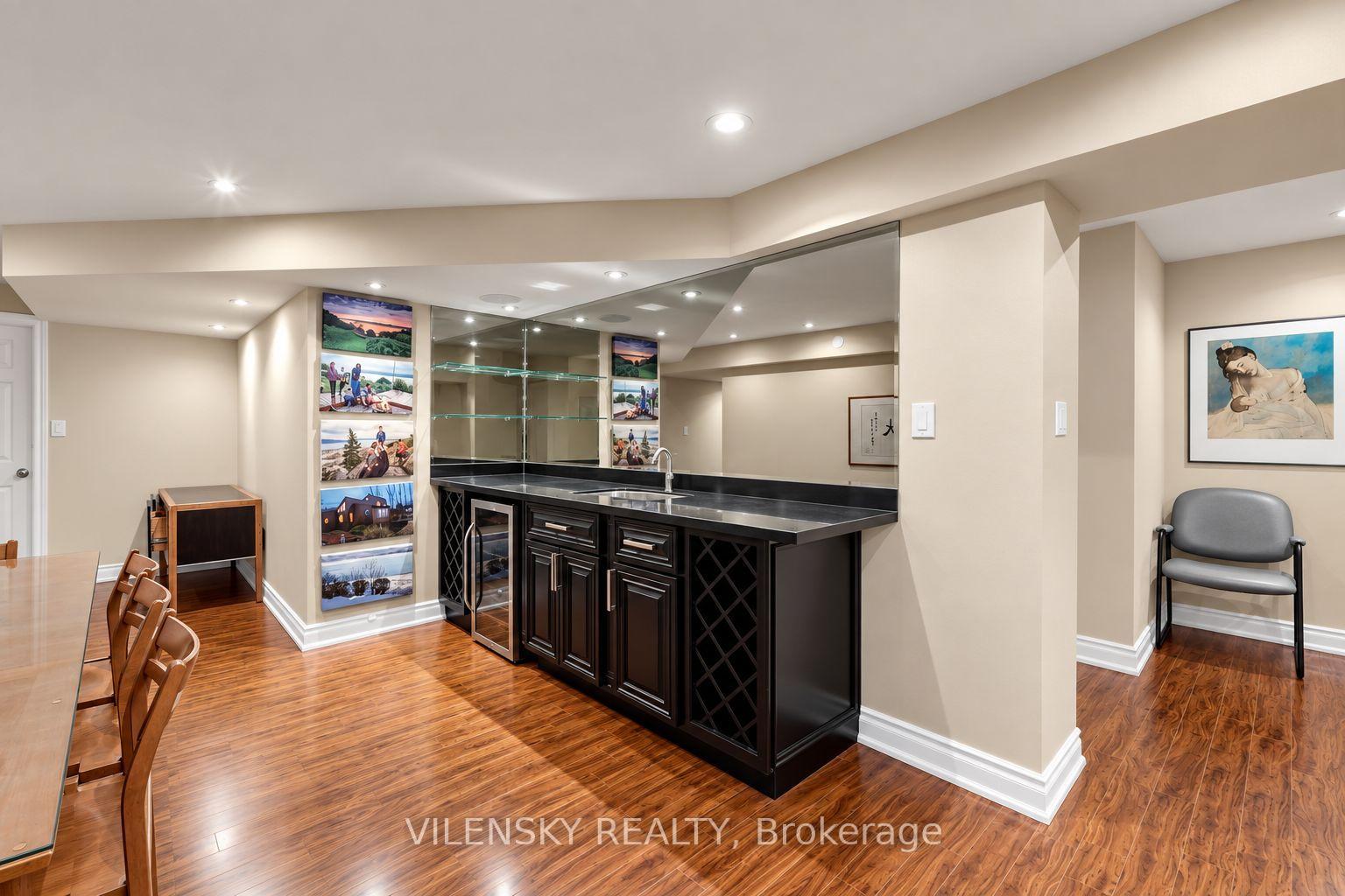 Photo 40 of 405 Athabasca Drive, Vaughan, Rural Vaughan — HOMEH