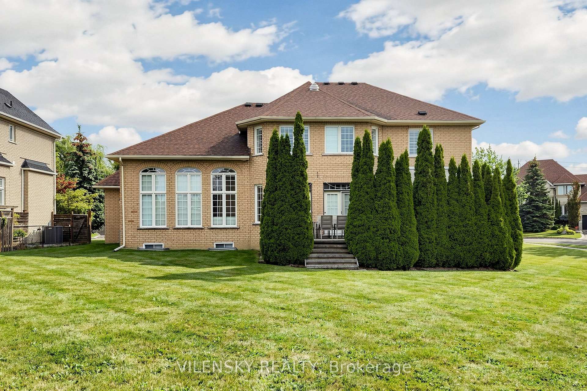 Photo 52 of 405 Athabasca Drive, Vaughan, Rural Vaughan — HOMEH