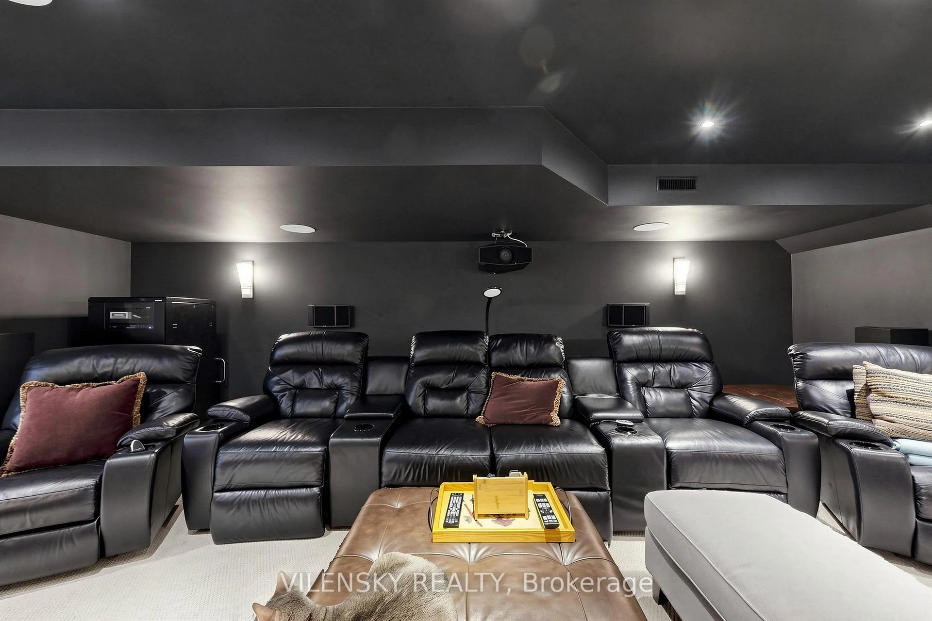 Photo 49 of 405 Athabasca Drive, Vaughan, Rural Vaughan — HOMEH