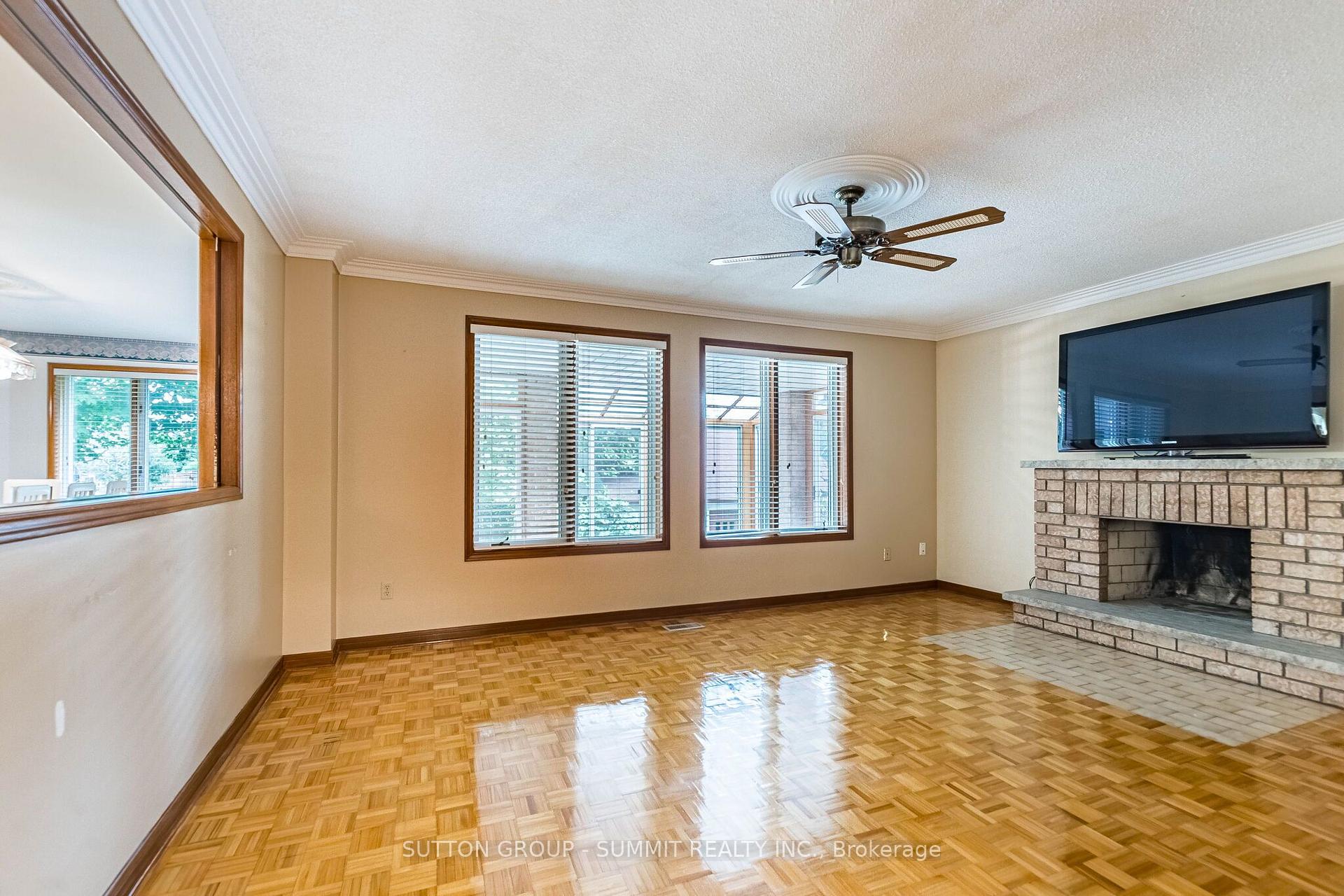 Photo 7 of 2477 Cliff Road, Mississauga, Cooksville — HOMEH