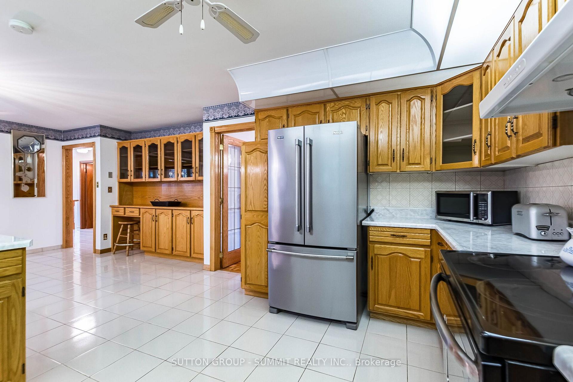 Photo 12 of 2477 Cliff Road, Mississauga, Cooksville — HOMEH