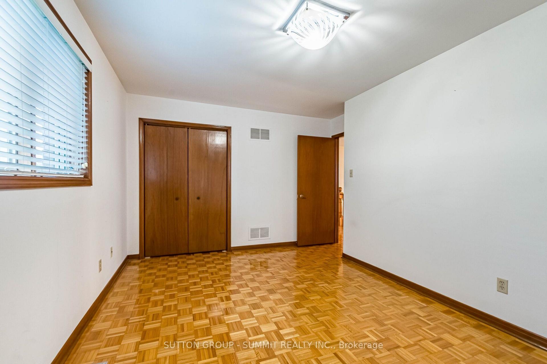 Photo 22 of 2477 Cliff Road, Mississauga, Cooksville — HOMEH