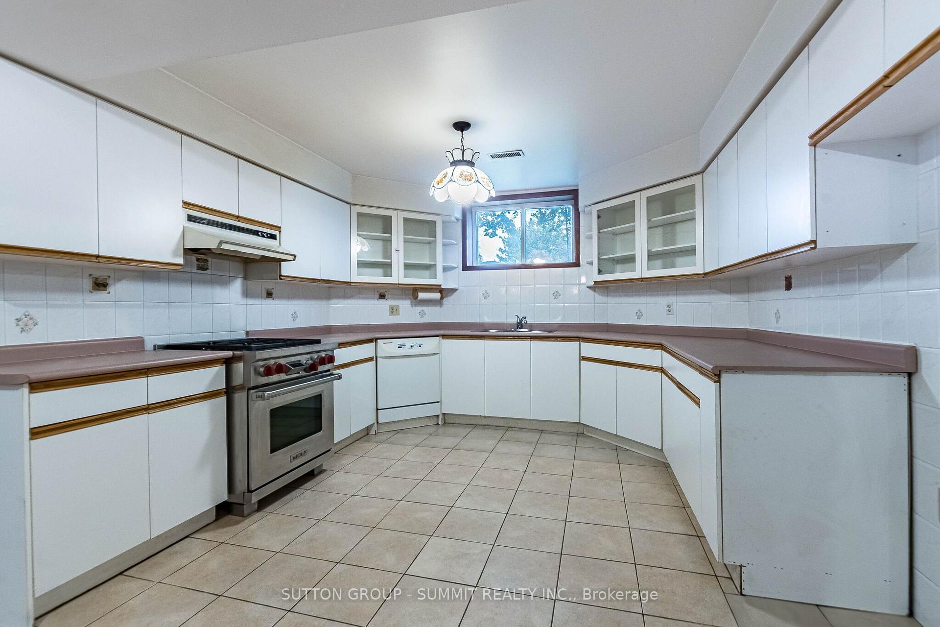 Photo 31 of 2477 Cliff Road, Mississauga, Cooksville — HOMEH