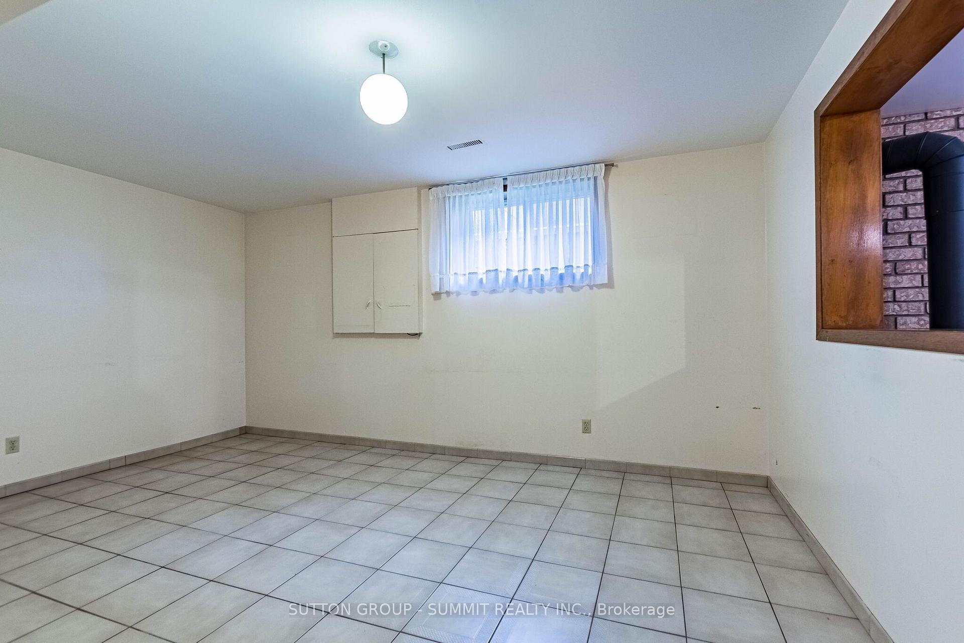 Photo 33 of 2477 Cliff Road, Mississauga, Cooksville — HOMEH