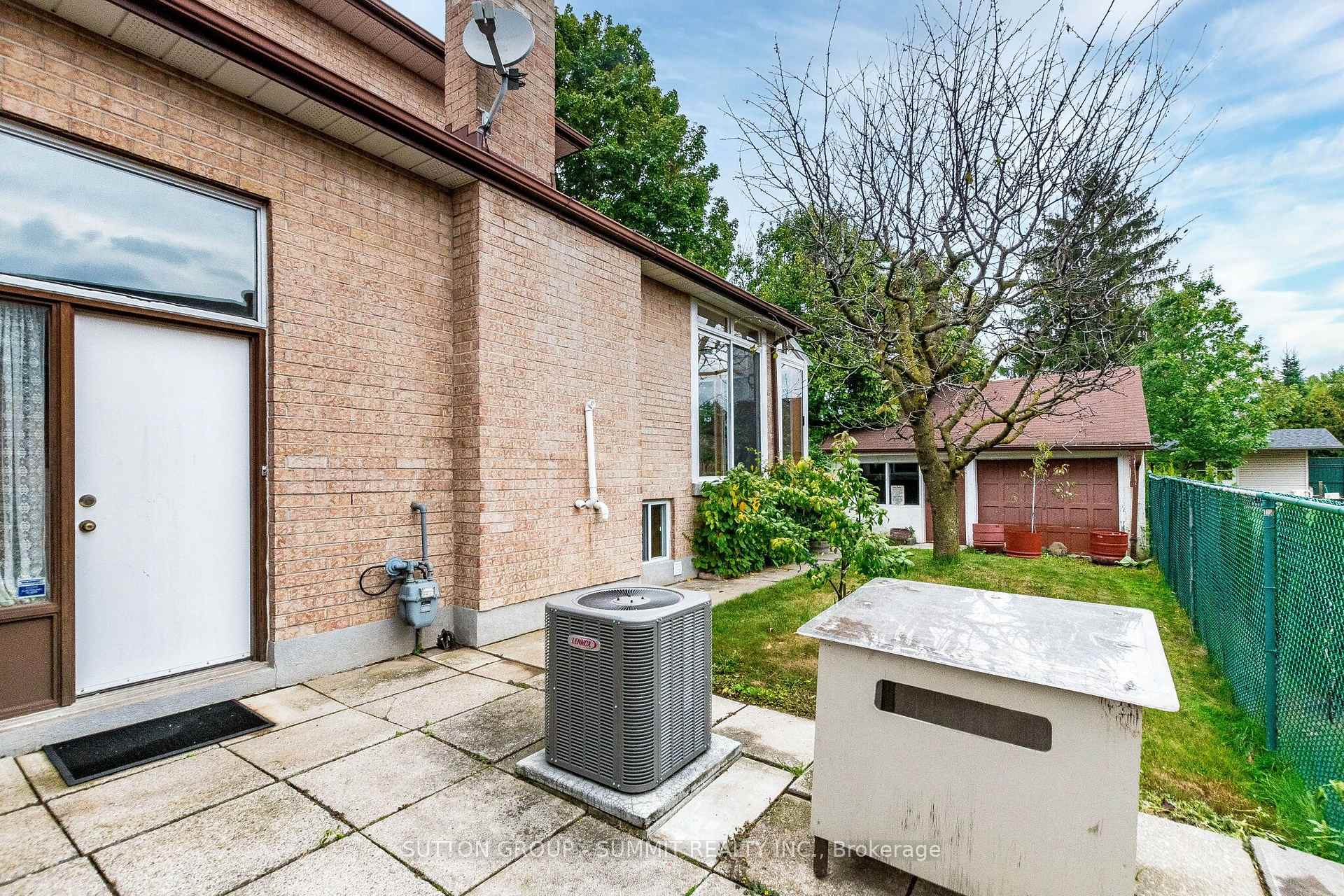 Photo 38 of 2477 Cliff Road, Mississauga, Cooksville — HOMEH