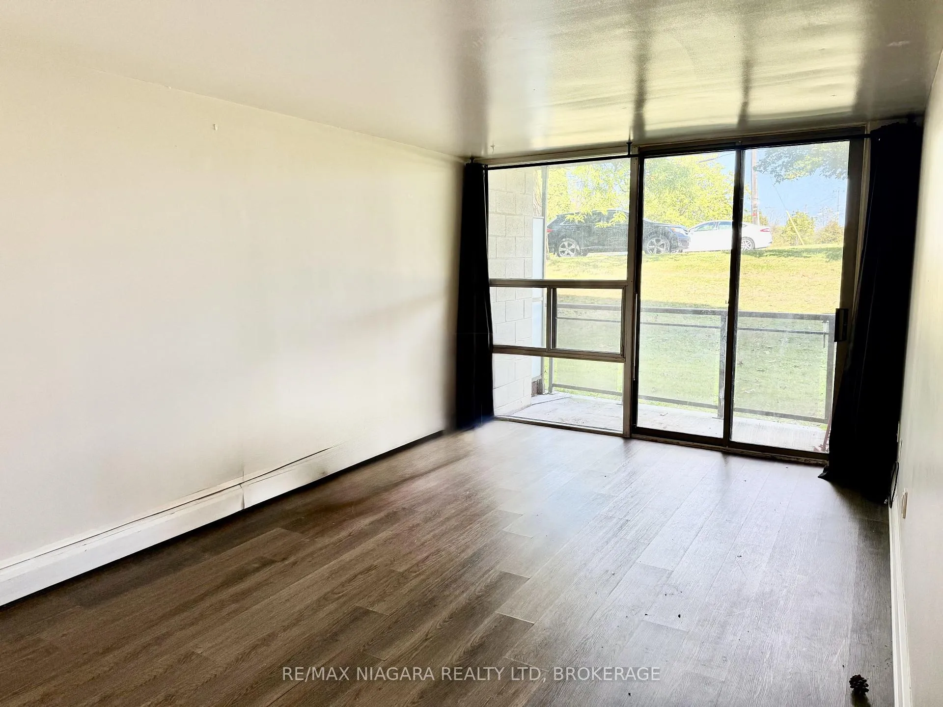 Photo 11 of Unit 102, 7 Riverview Boulevard, St. Catharines, Glendale/Glenridge — HOMEH