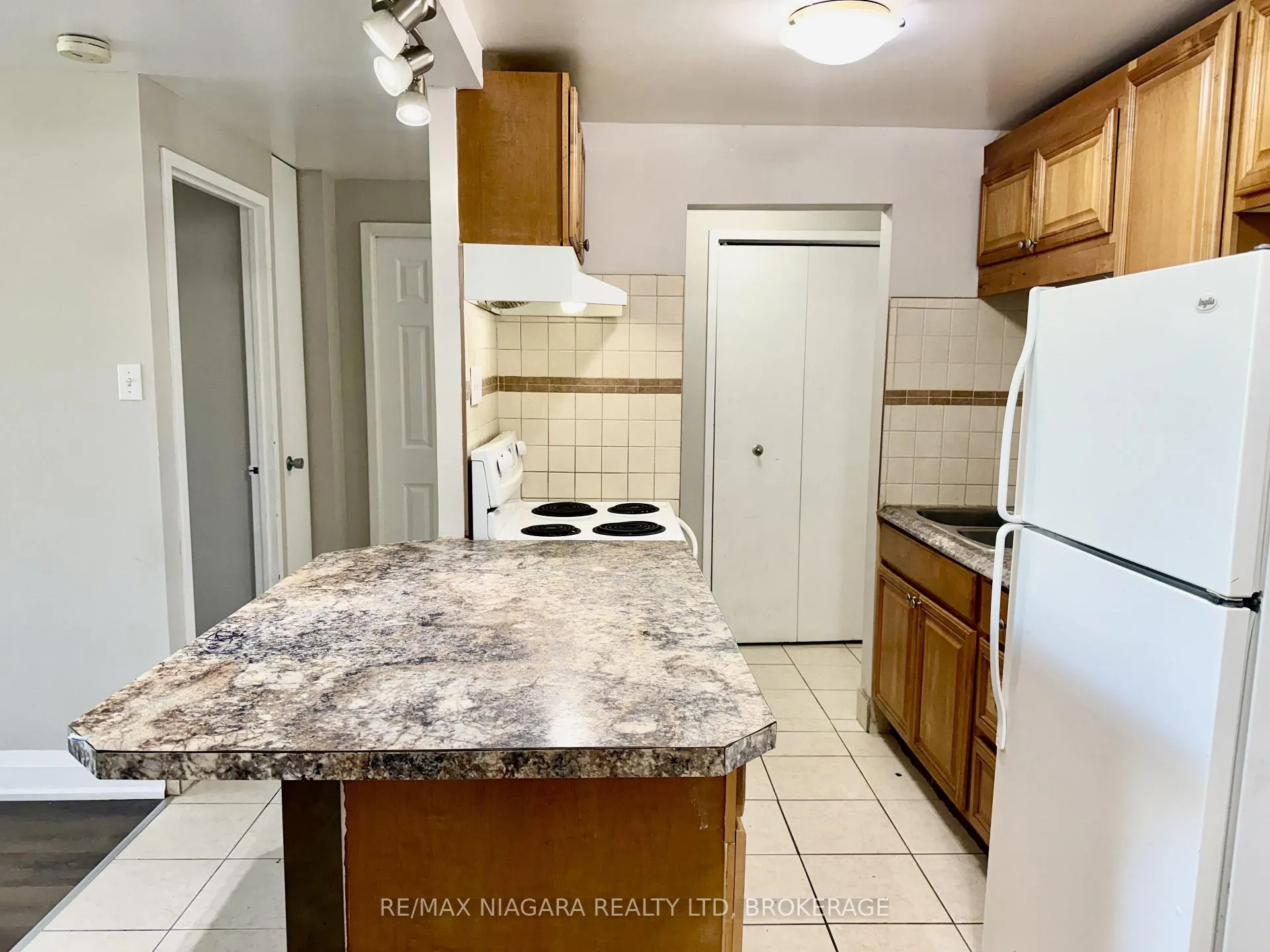 Photo 13 of Unit 102, 7 Riverview Boulevard, St. Catharines, Glendale/Glenridge — HOMEH