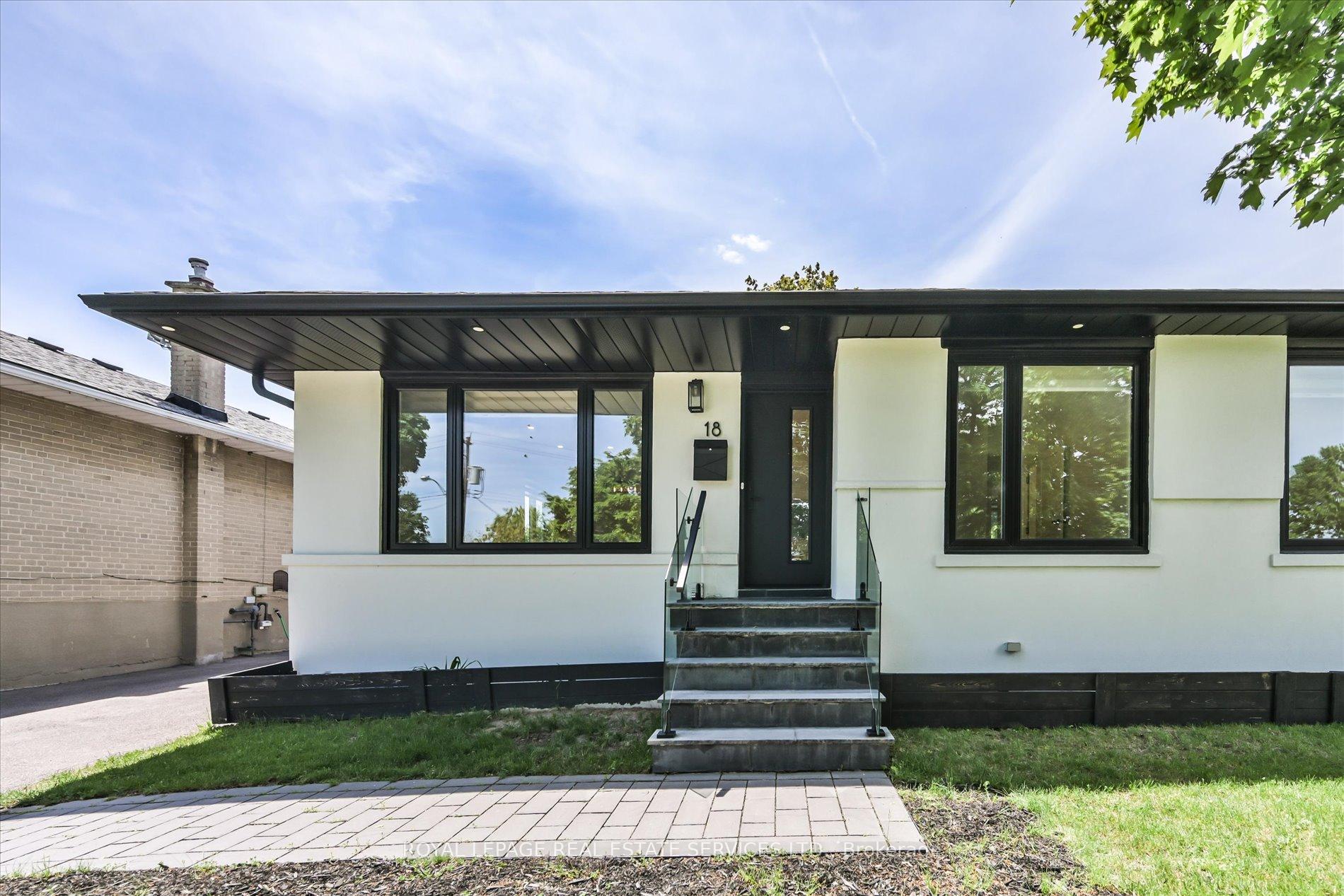 Photo 5 of 18 Celestine Drive, Etobicoke, Willowridge-Martingrove-Richview — HOMEH