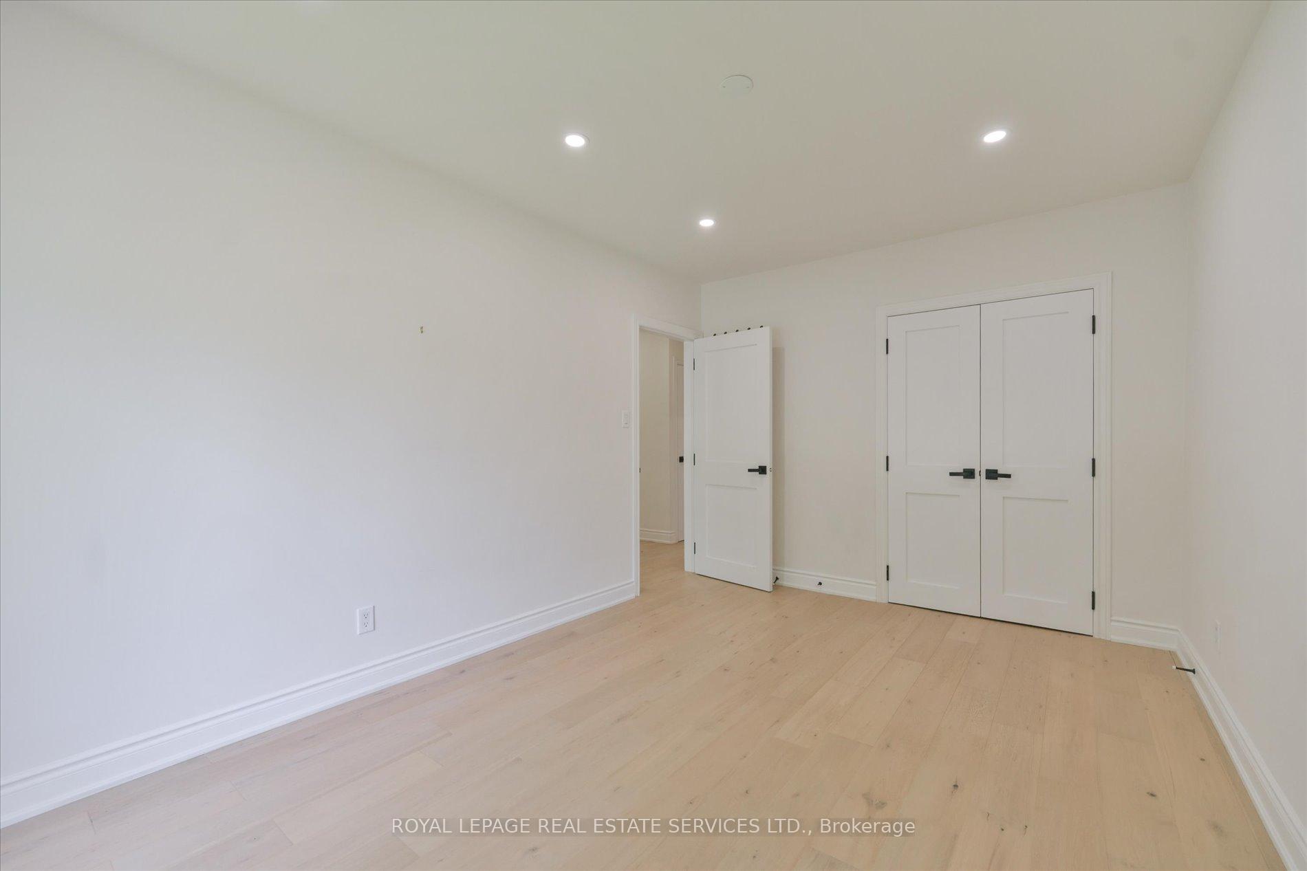 Photo 24 of 18 Celestine Drive, Etobicoke, Willowridge-Martingrove-Richview — HOMEH