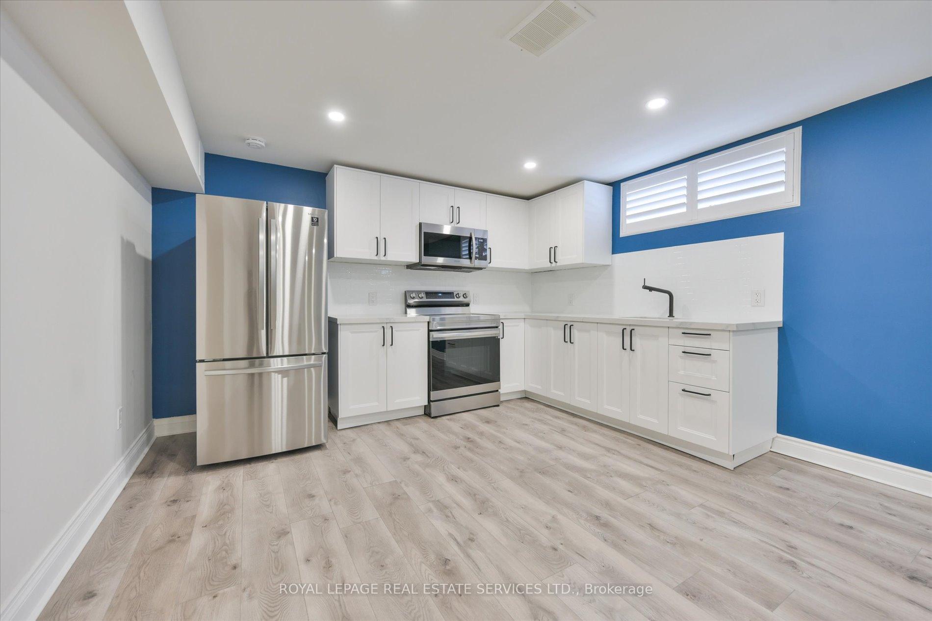 Photo 29 of 18 Celestine Drive, Etobicoke, Willowridge-Martingrove-Richview — HOMEH