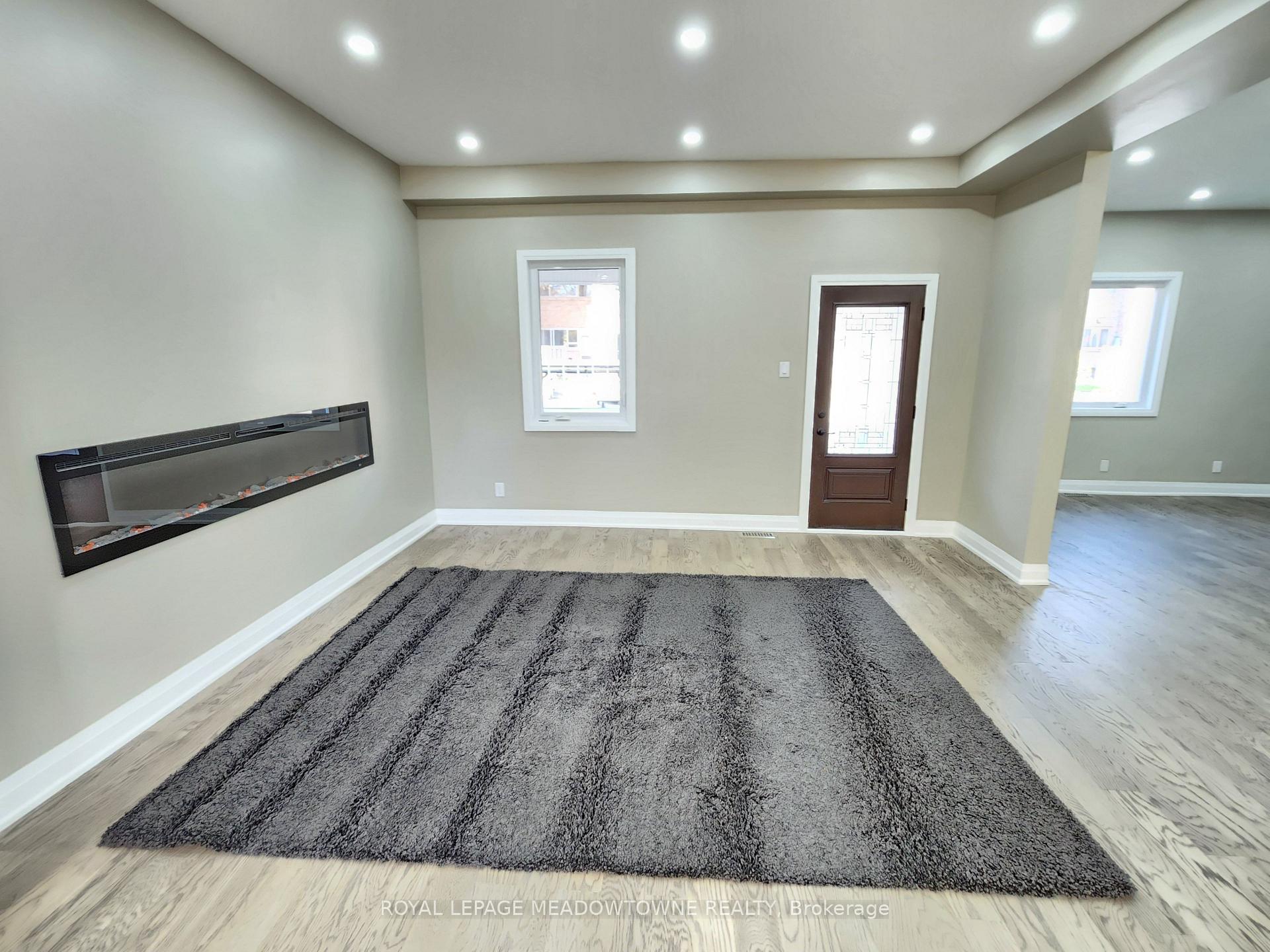 Photo 2 of 119 Colborne Street E, Oshawa, O'Neill — HOMEH