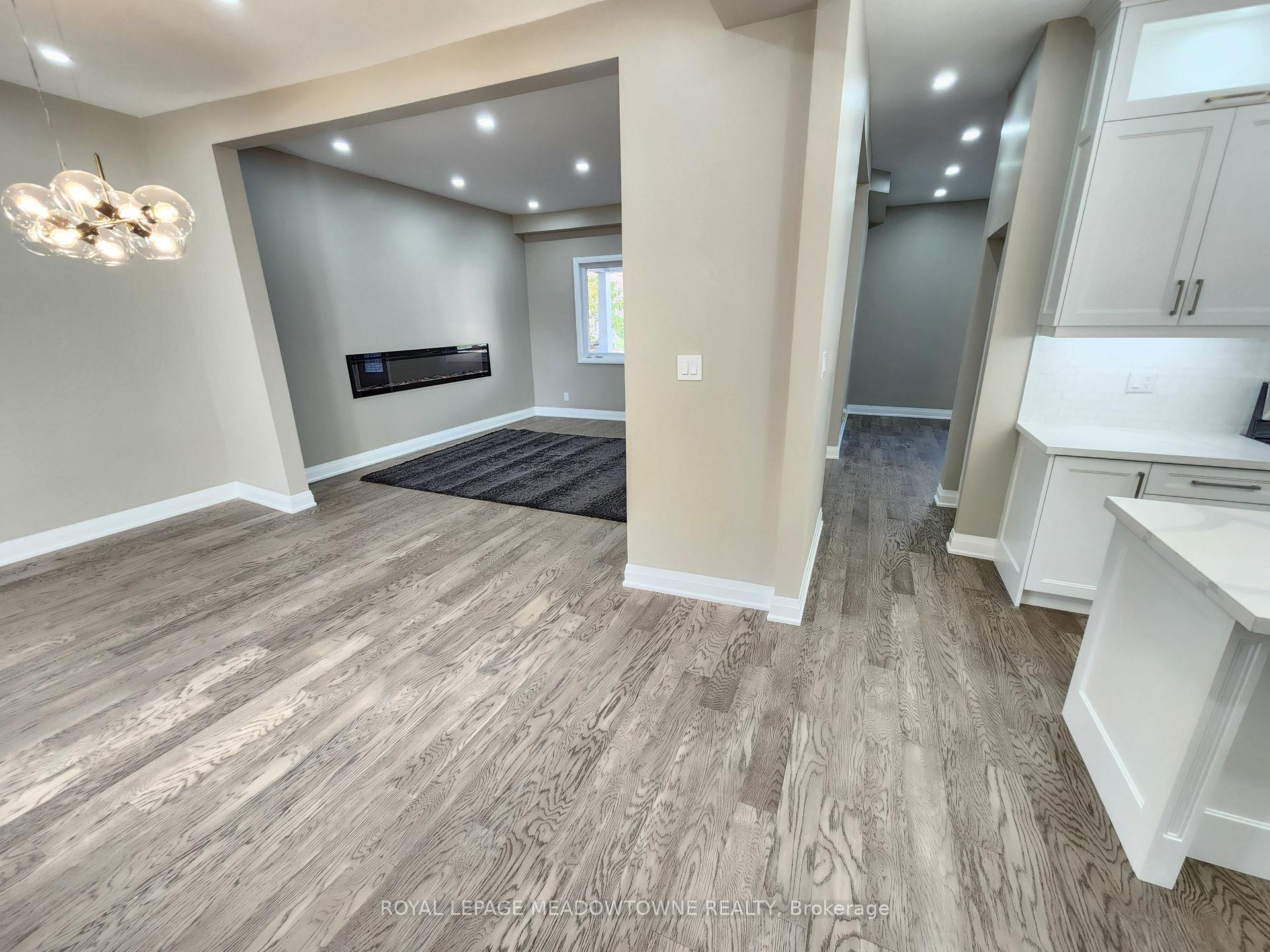Photo 4 of 119 Colborne Street E, Oshawa, O'Neill — HOMEH
