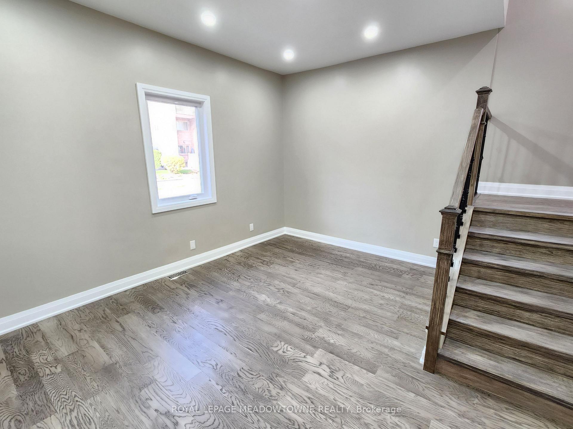Photo 6 of 119 Colborne Street E, Oshawa, O'Neill — HOMEH