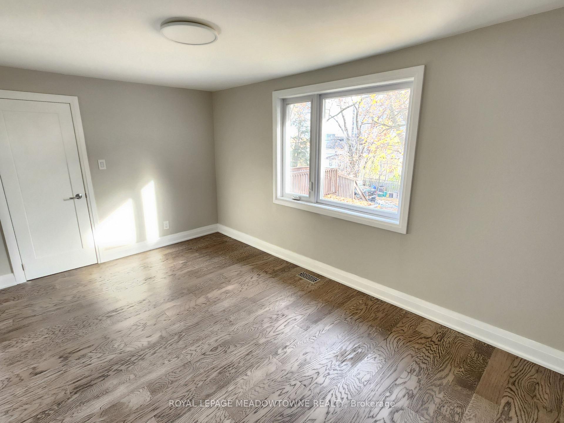 Photo 11 of 119 Colborne Street E, Oshawa, O'Neill — HOMEH