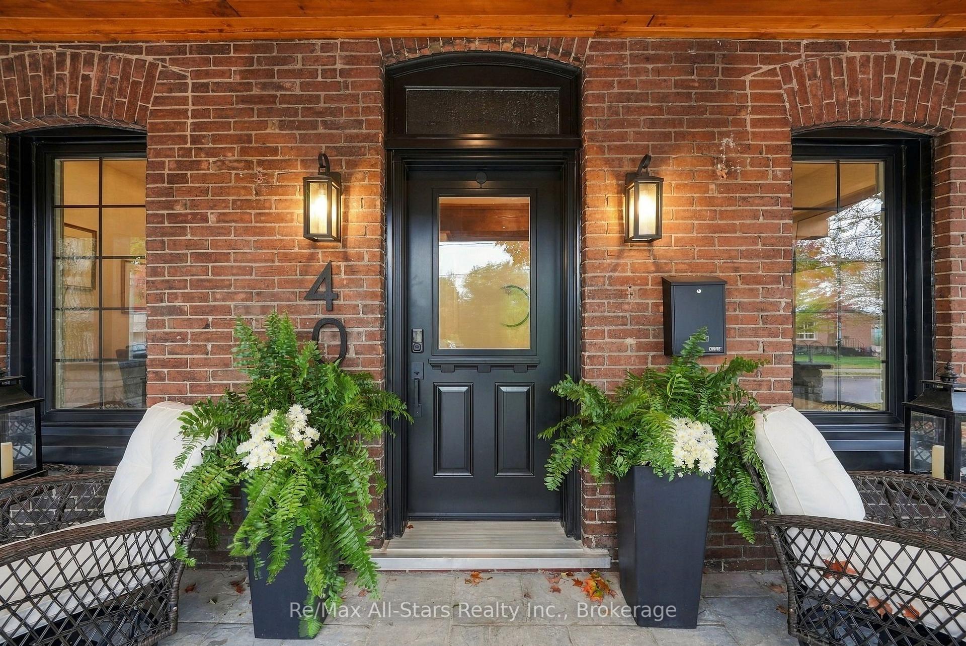 Photo 6 of 40 Caroline Street, Kawartha Lakes, Lindsay — HOMEH