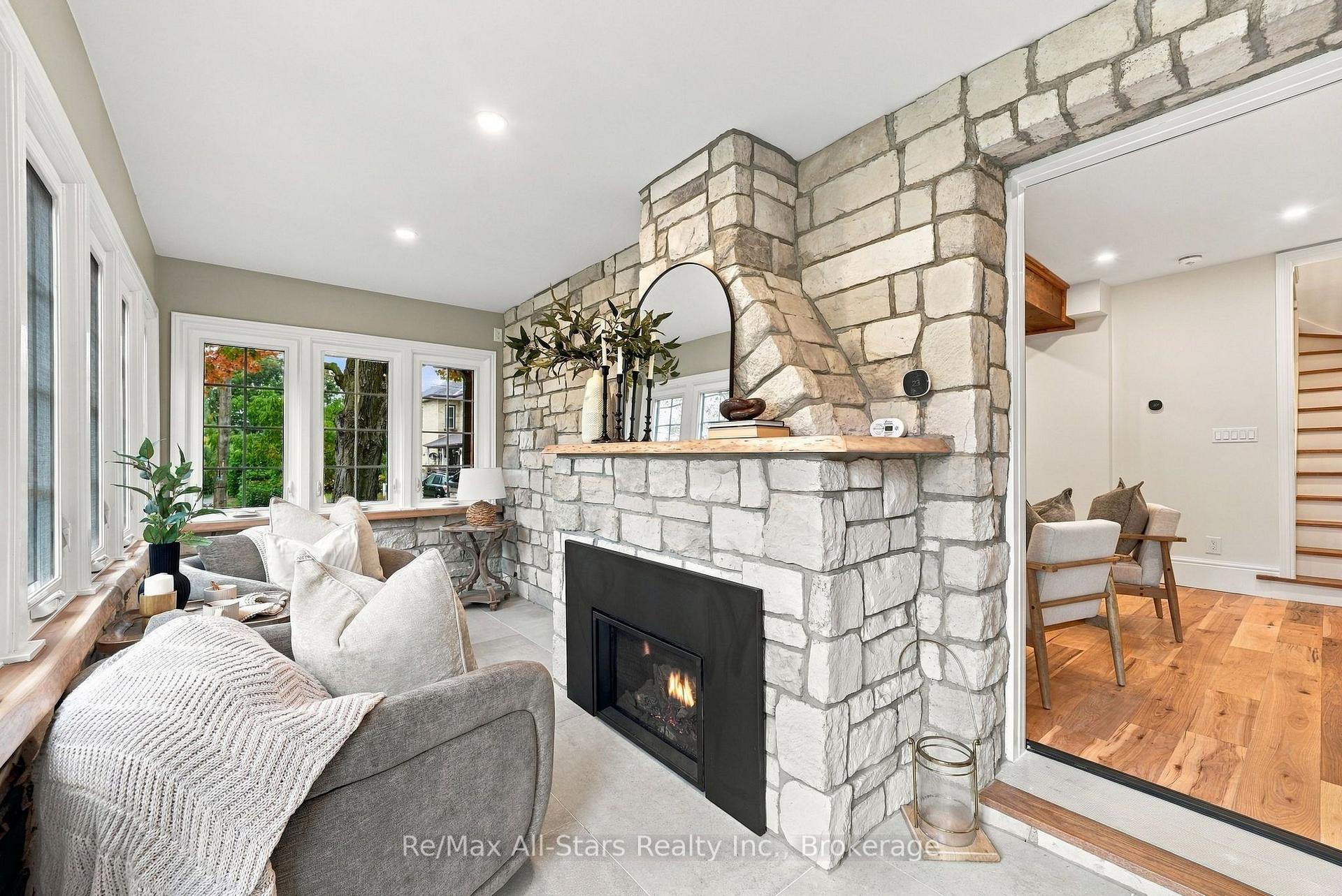 Photo 14 of 40 Caroline Street, Kawartha Lakes, Lindsay — HOMEH
