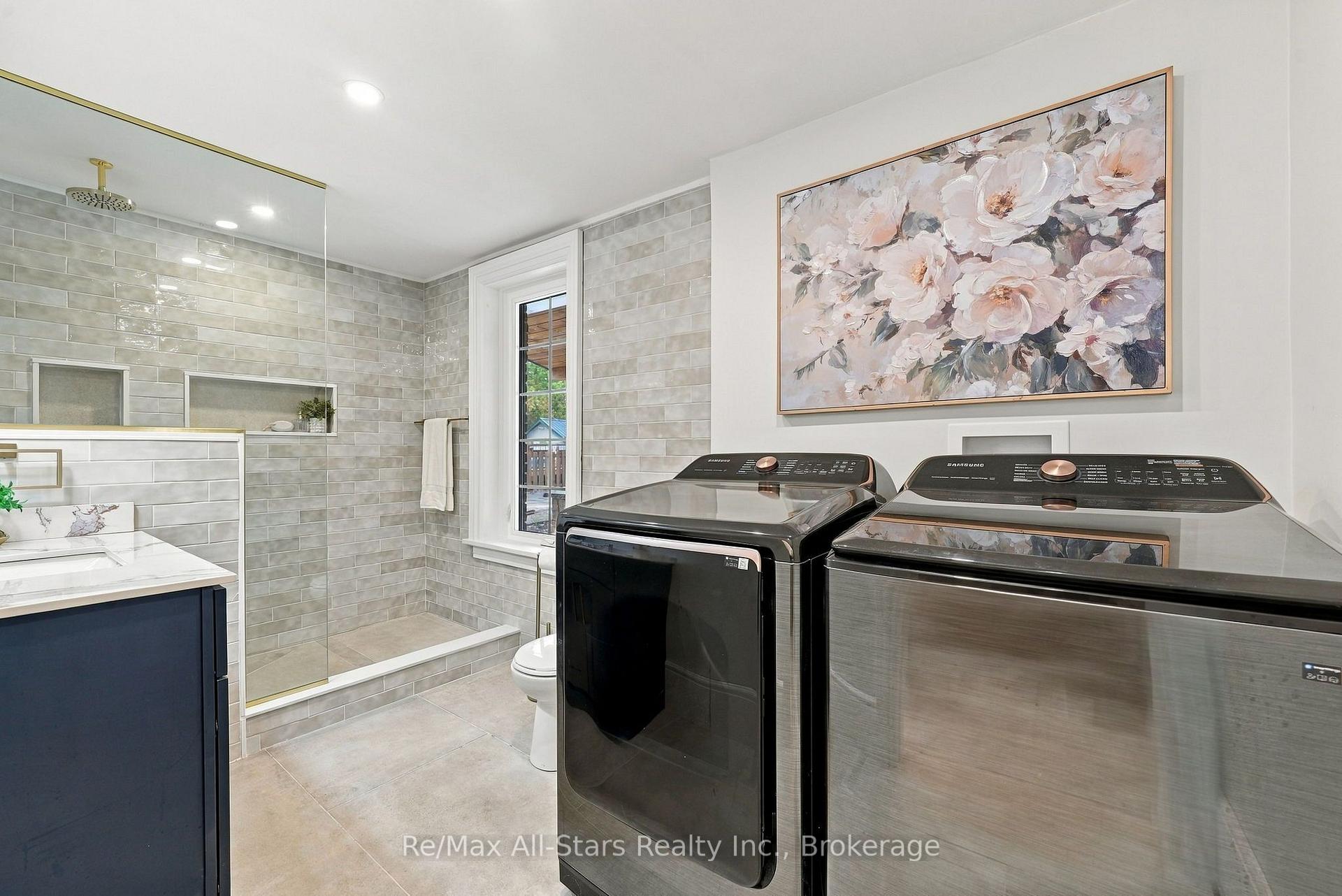 Photo 23 of 40 Caroline Street, Kawartha Lakes, Lindsay — HOMEH