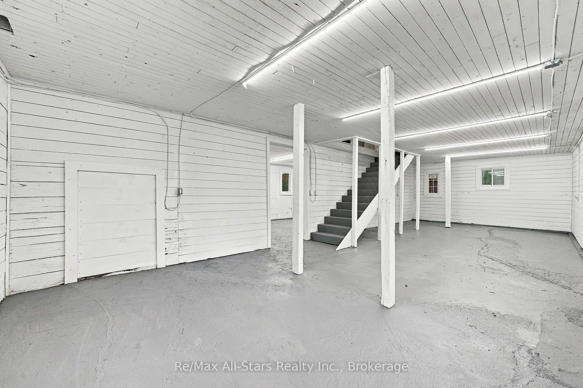 Photo 33 of 40 Caroline Street, Kawartha Lakes, Lindsay — HOMEH