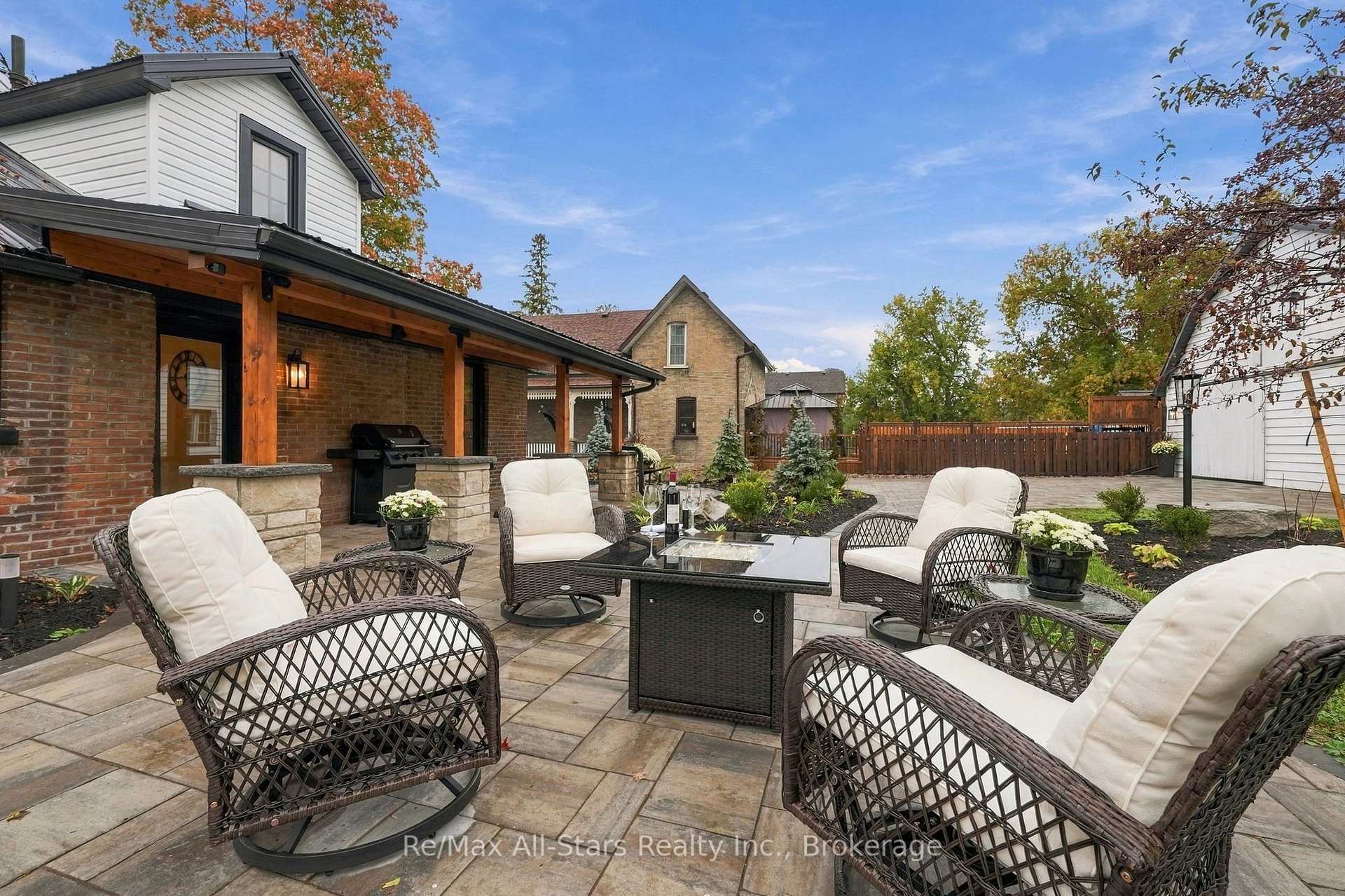 Photo 39 of 40 Caroline Street, Kawartha Lakes, Lindsay — HOMEH