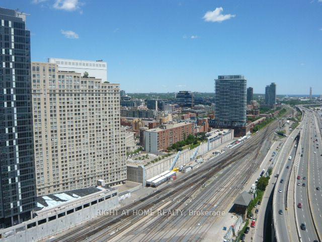 Photo 4 of Unit 2807, 18 Yonge Street, Toronto, Waterfront Communities — HOMEH