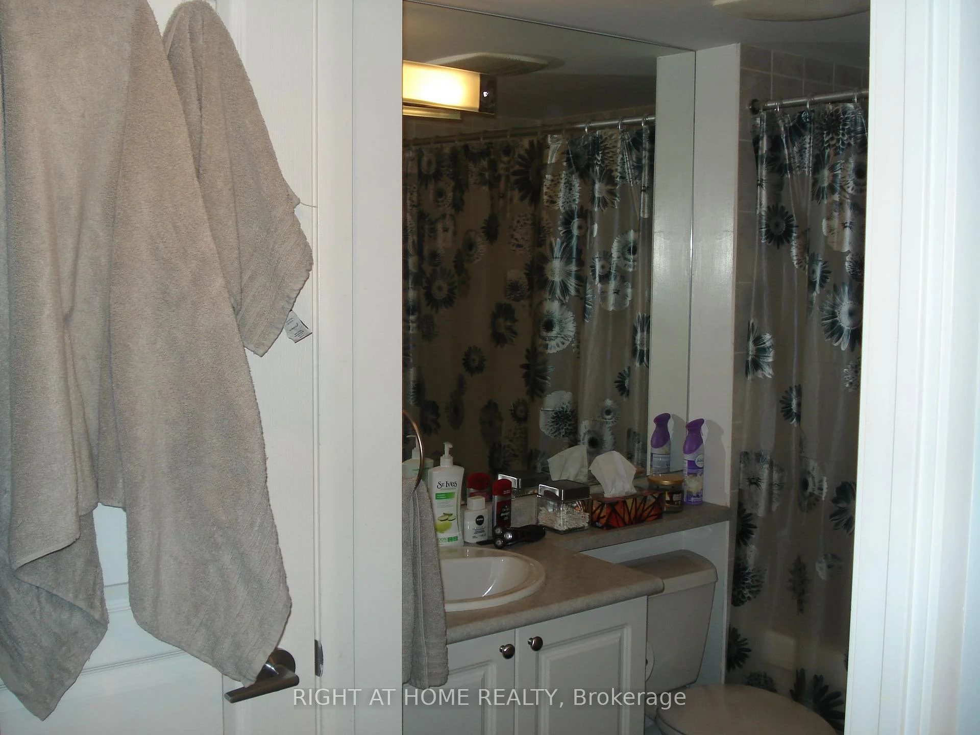 Photo 18 of Unit 2807, 18 Yonge Street, Toronto, Waterfront Communities — HOMEH