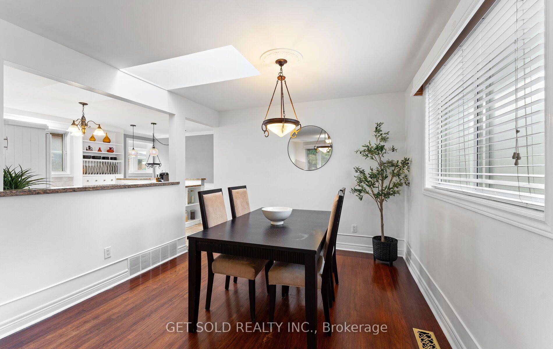 Photo 15 of 19 Feller Road, Etobicoke, Willowridge-Martingrove-Richview — HOMEH