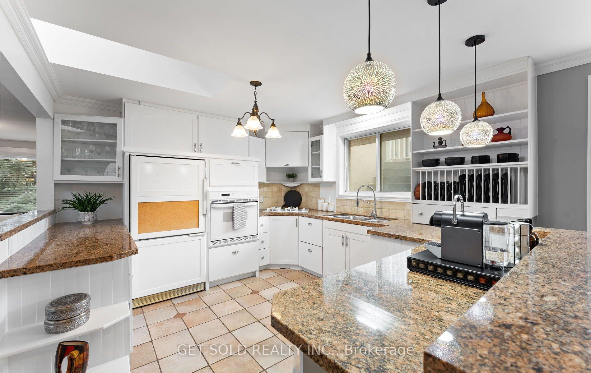 Photo 16 of 19 Feller Road, Etobicoke, Willowridge-Martingrove-Richview — HOMEH