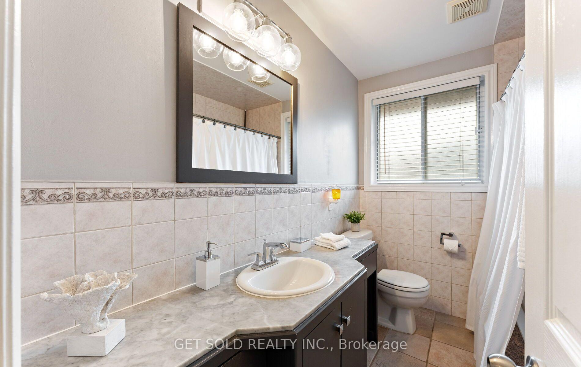 Photo 24 of 19 Feller Road, Etobicoke, Willowridge-Martingrove-Richview — HOMEH