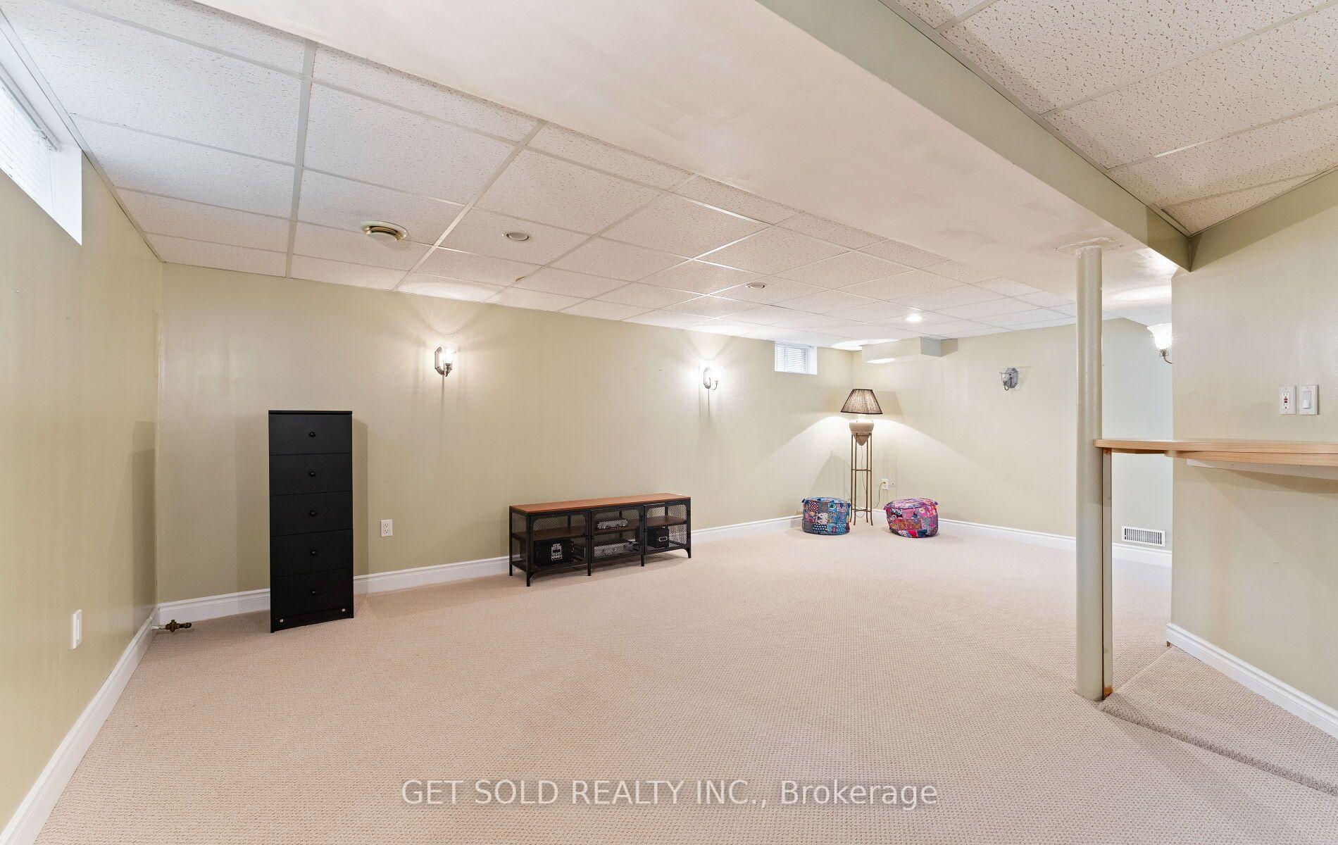 Photo 39 of 19 Feller Road, Etobicoke, Willowridge-Martingrove-Richview — HOMEH