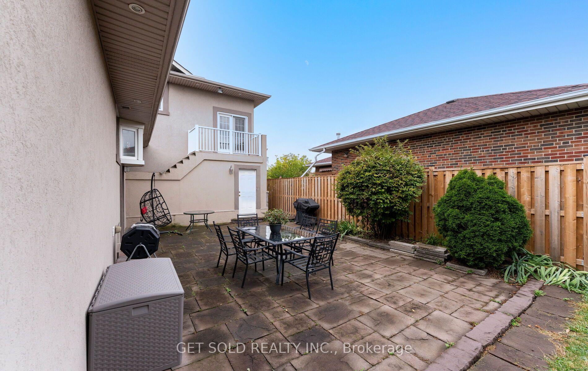 Photo 52 of 19 Feller Road, Etobicoke, Willowridge-Martingrove-Richview — HOMEH