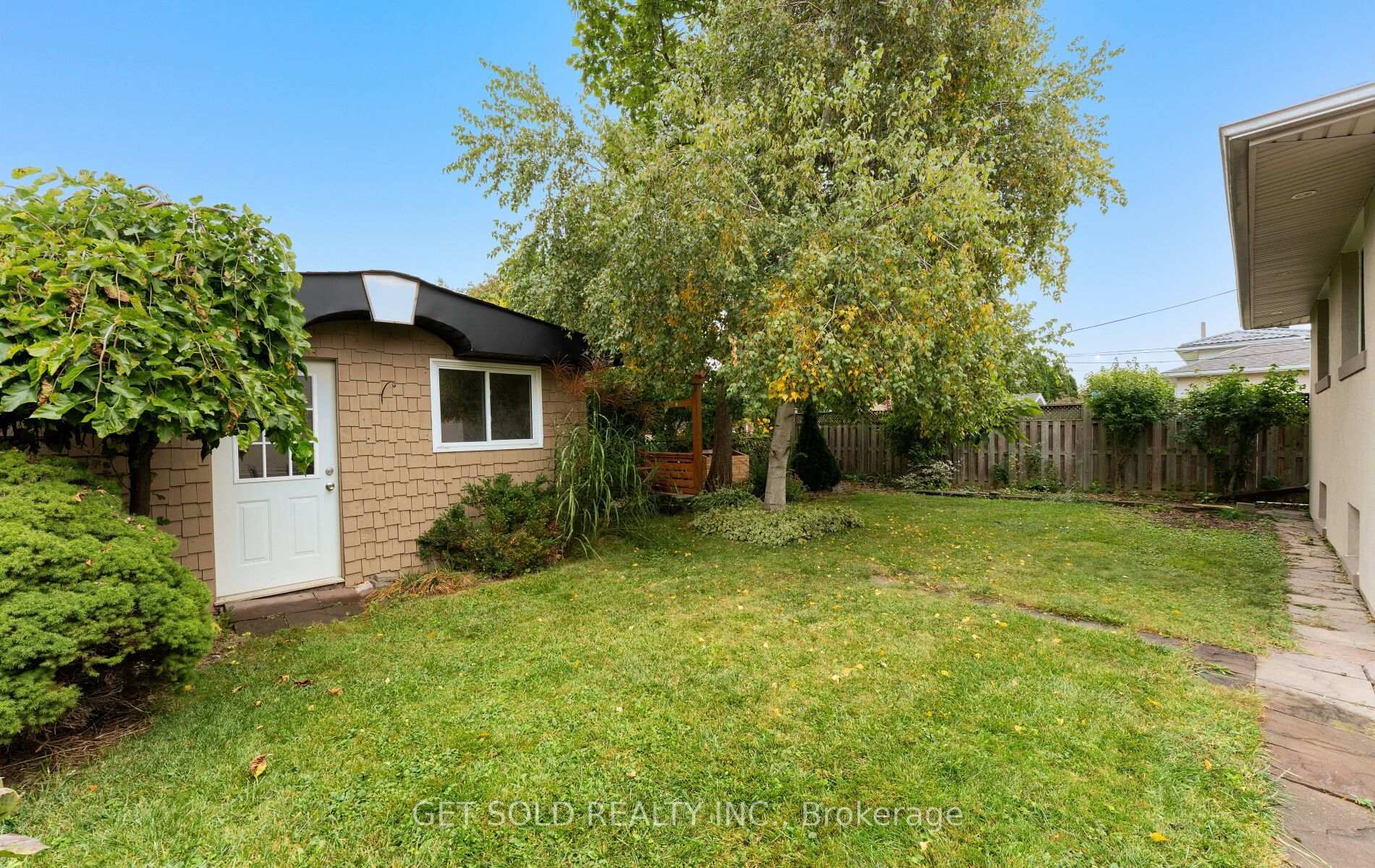 Photo 53 of 19 Feller Road, Etobicoke, Willowridge-Martingrove-Richview — HOMEH