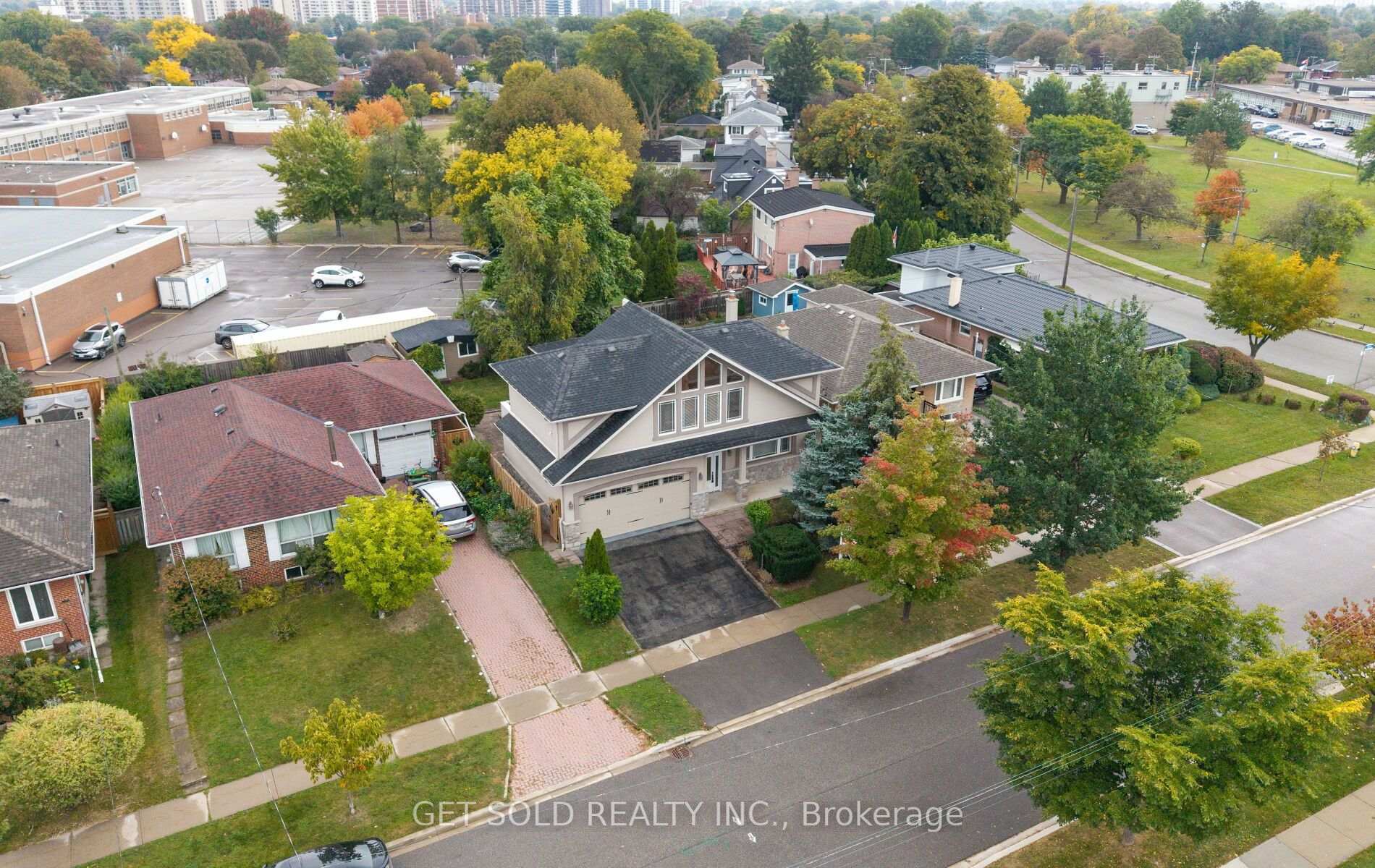 Photo 59 of 19 Feller Road, Etobicoke, Willowridge-Martingrove-Richview — HOMEH