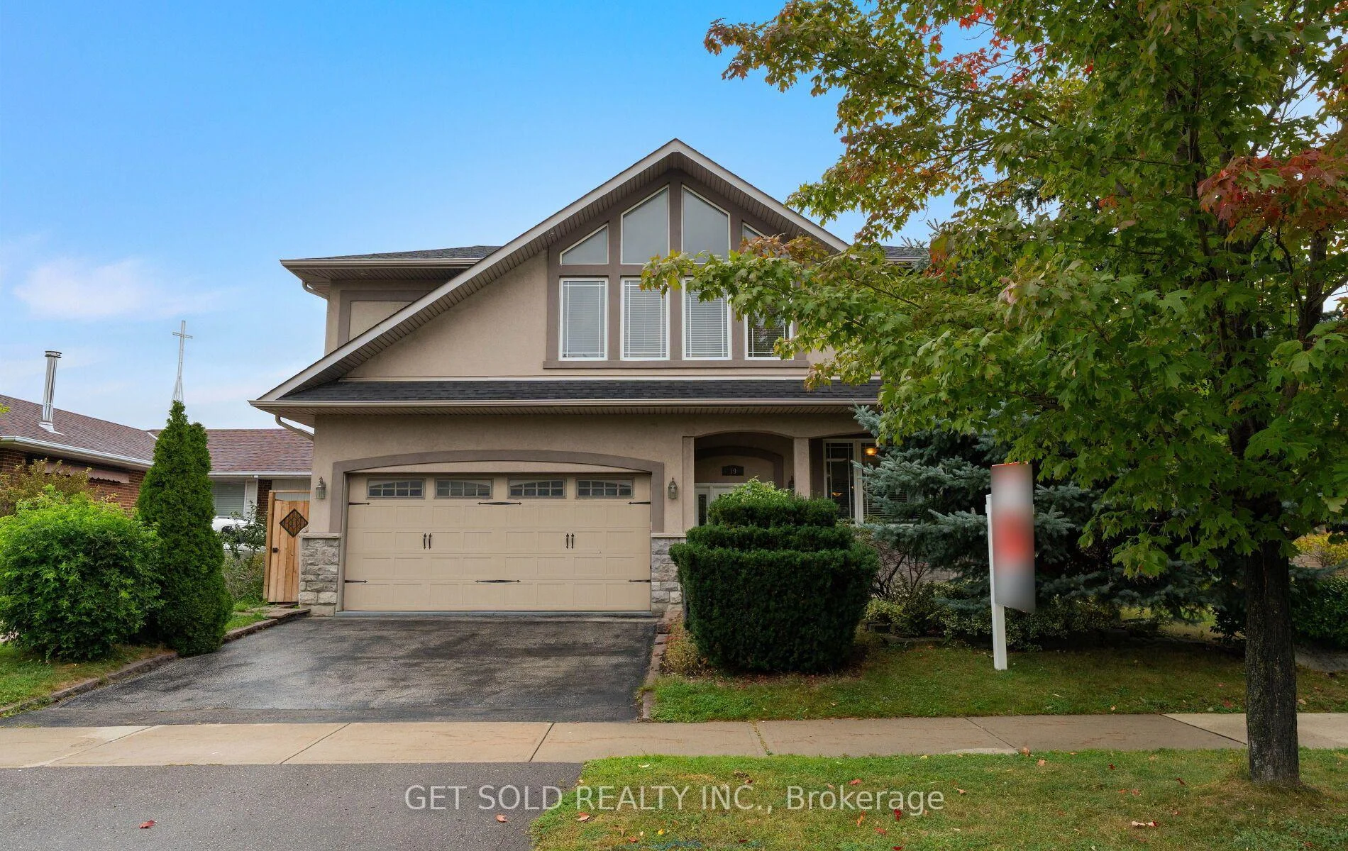 Photo 3 of 19 Feller Road, Etobicoke, Willowridge-Martingrove-Richview — HOMEH