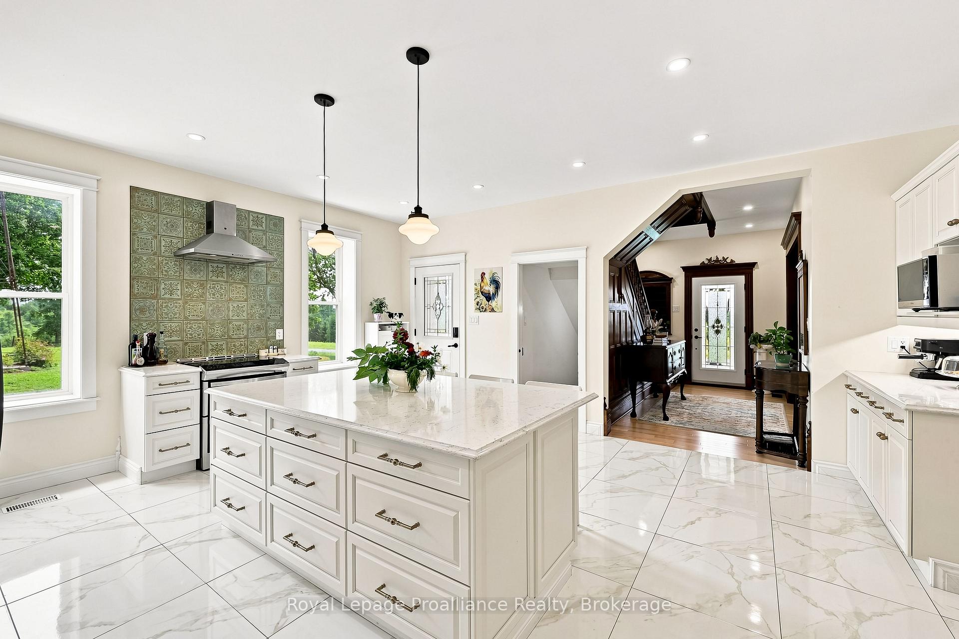Photo 12 of 1376 Queensborough Road, Tweed, Elzevir (Twp) — HOMEH