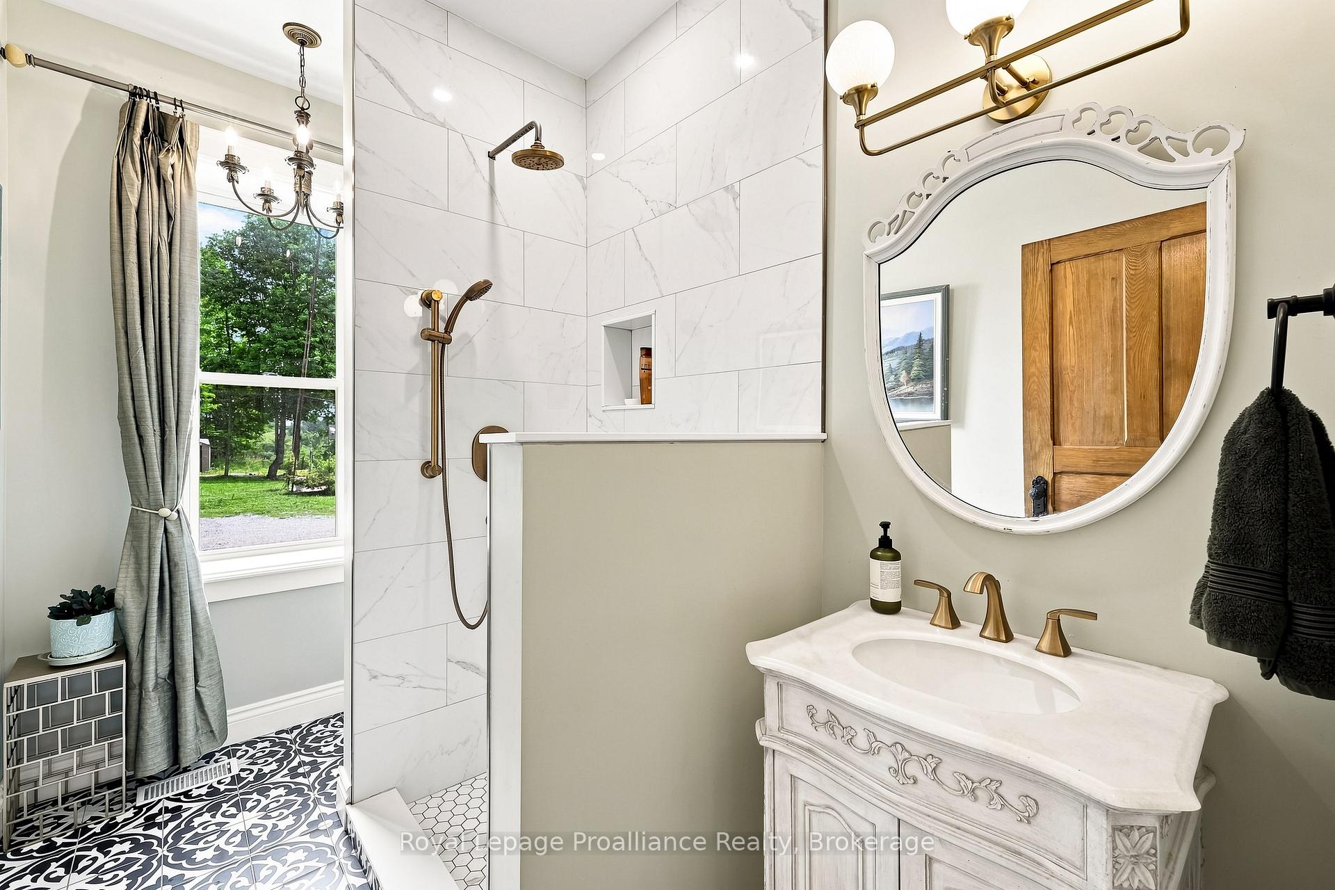 Photo 22 of 1376 Queensborough Road, Tweed, Elzevir (Twp) — HOMEH