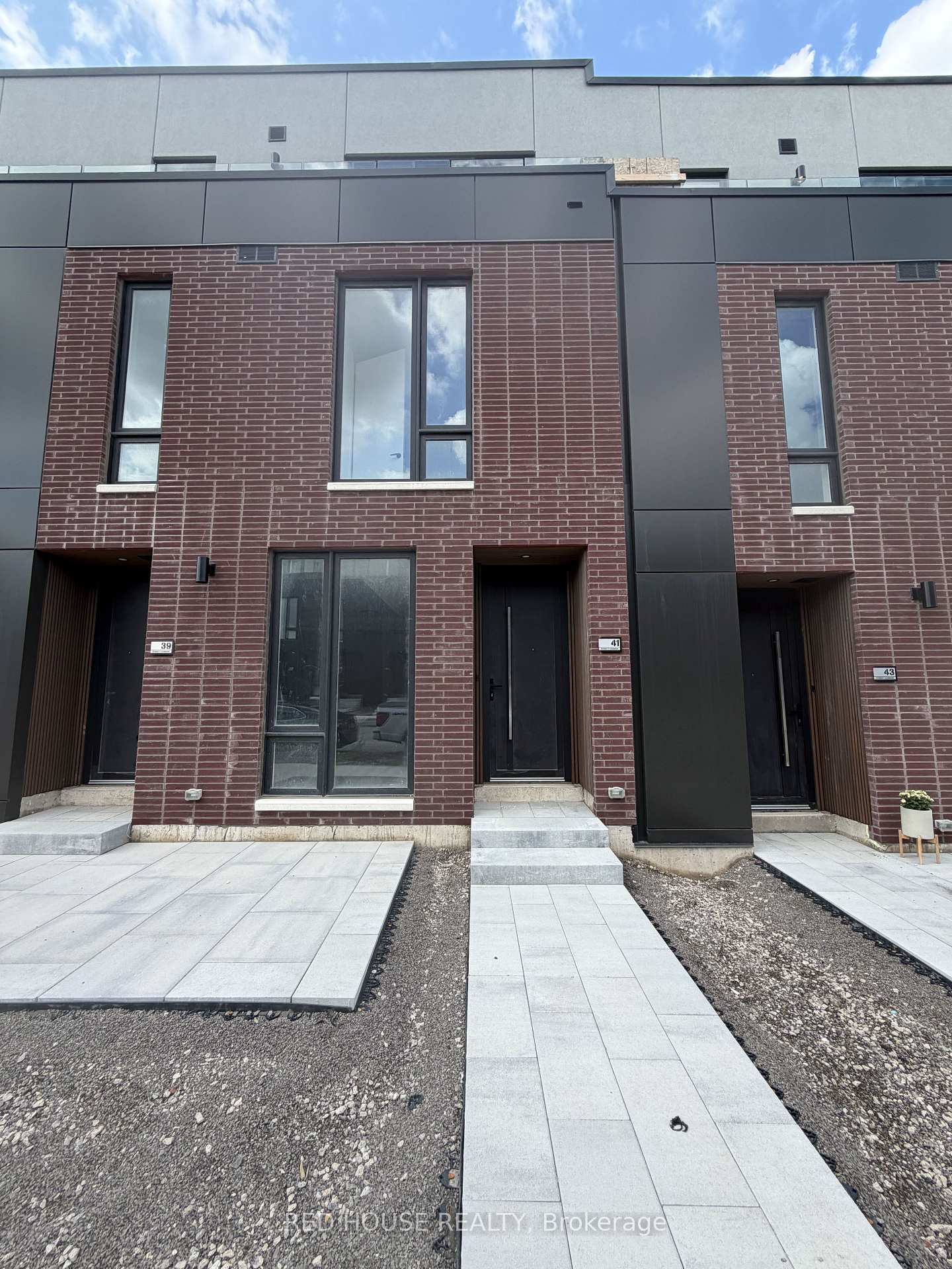 Photo 1 of 41 Everett Common, St. Catharines, Oakdale — HOMEH