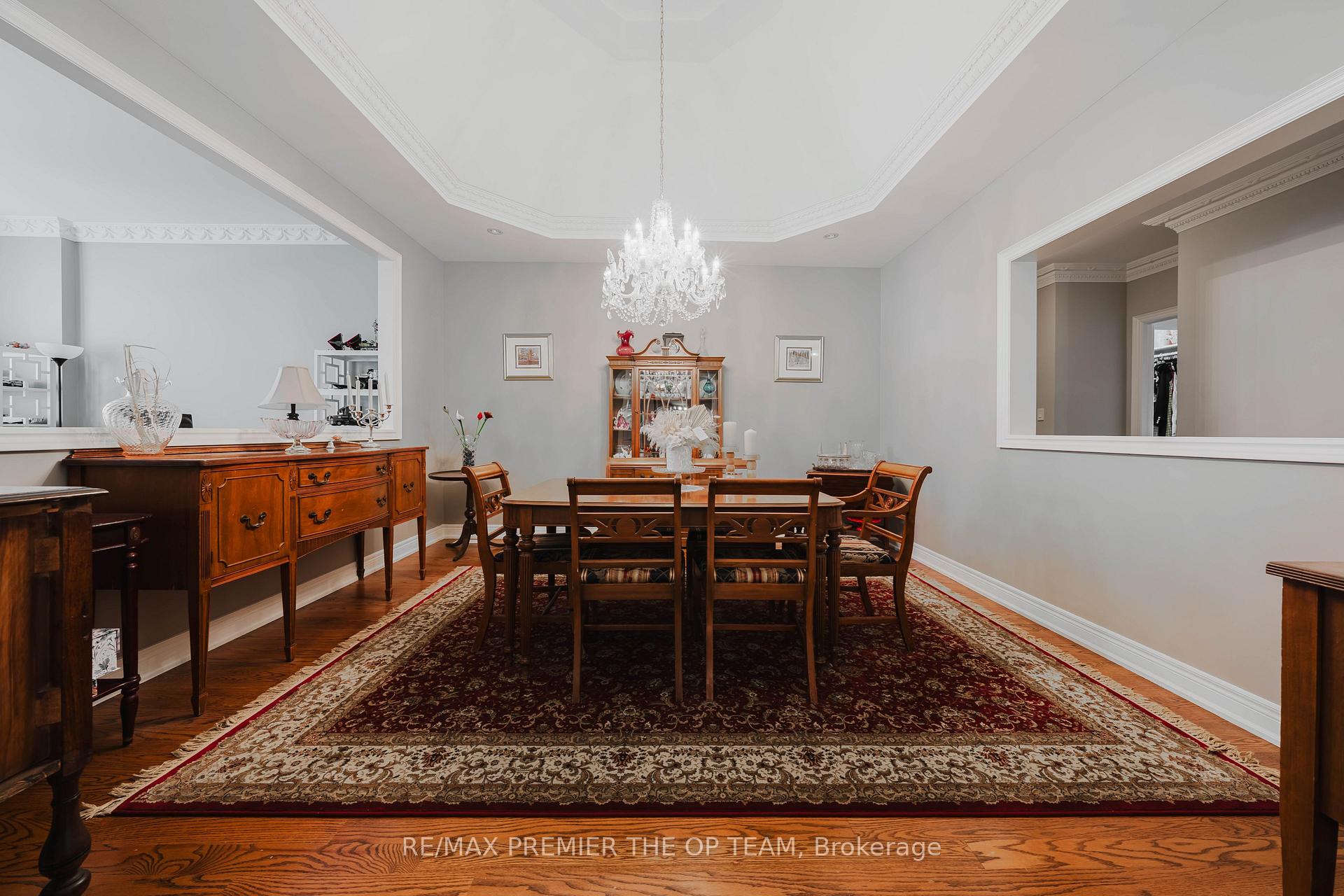 Photo 11 of 56 Park Ridge Drive, Vaughan, Kleinburg — HOMEH