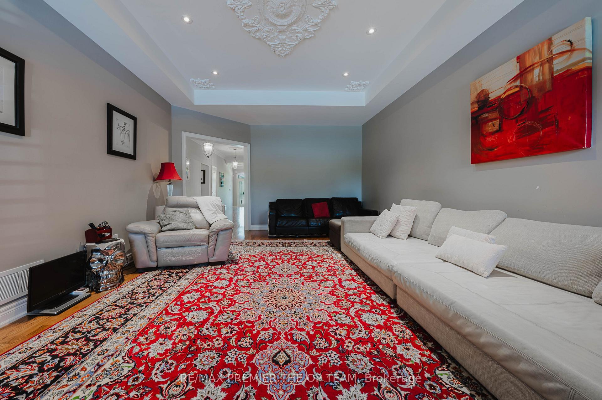 Photo 23 of 56 Park Ridge Drive, Vaughan, Kleinburg — HOMEH