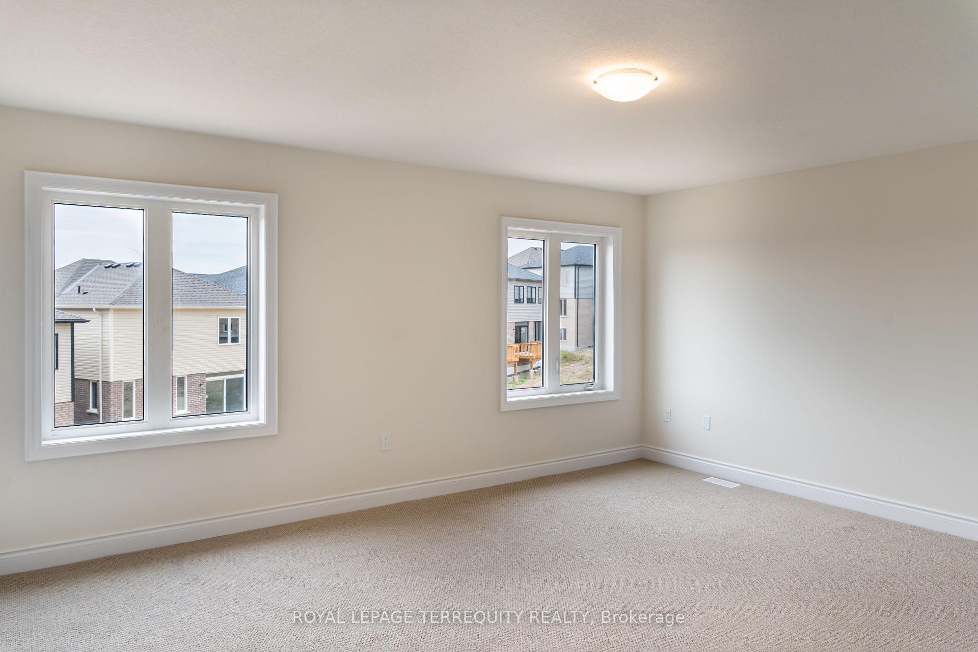 Photo 19 of 9 Southern Avenue, Brant, Paris — HOMEH