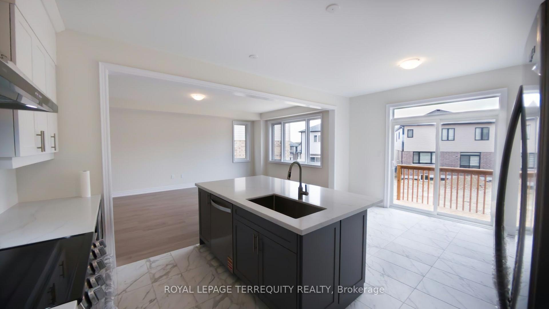 Photo 29 of 9 Southern Avenue, Brant, Paris — HOMEH