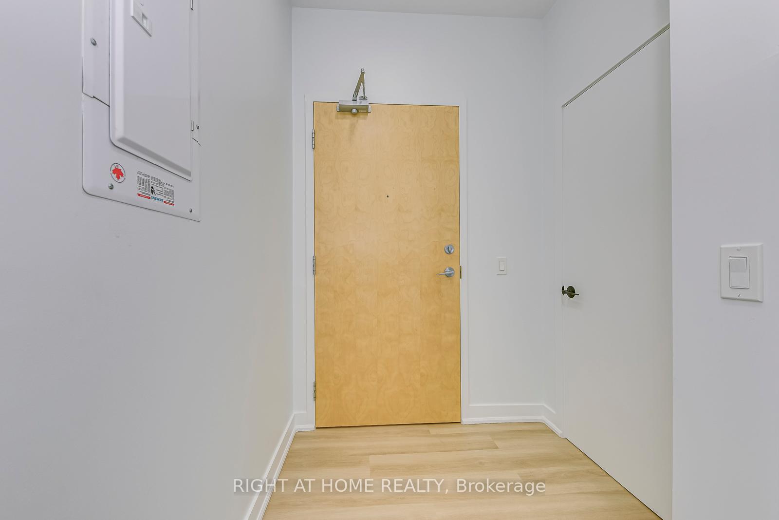 Photo 7 of Unit 1102, 100 Garment Street, Kitchener, City Commercial Core — HOMEH